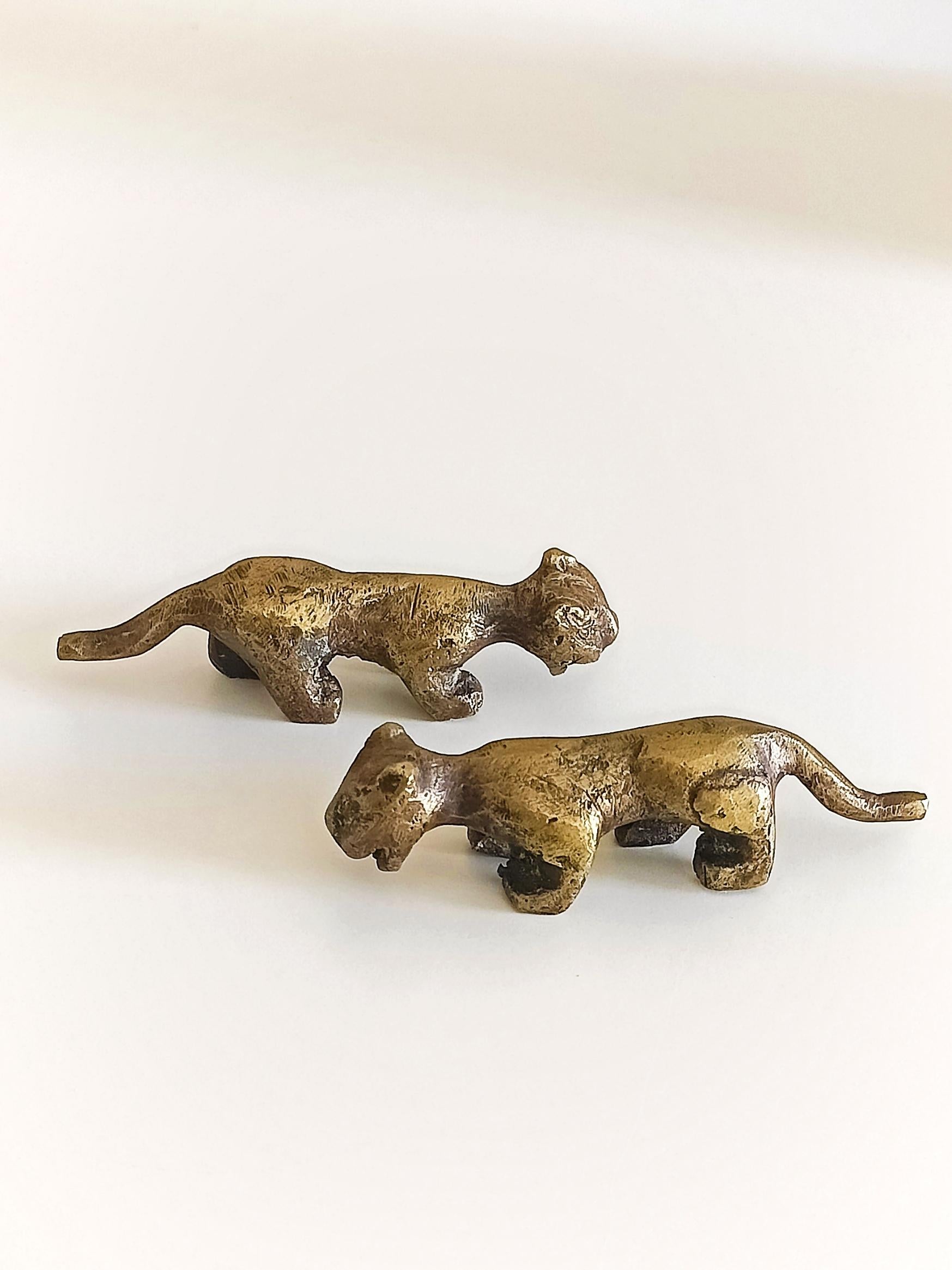 Hand-Crafted Brutalist Mid Century Modern Small Bronze Panther Sculptures, France 1950s For Sale