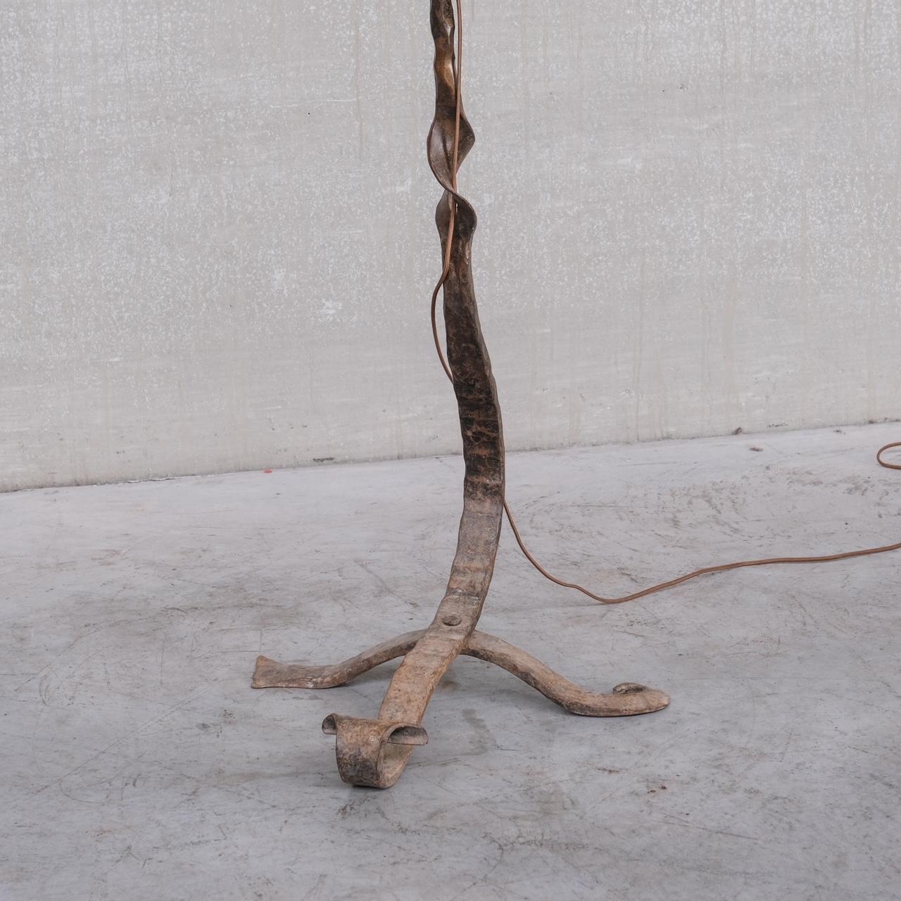 Brutalist Mid-Century Iron French Floor Lamp In Good Condition For Sale In London, GB