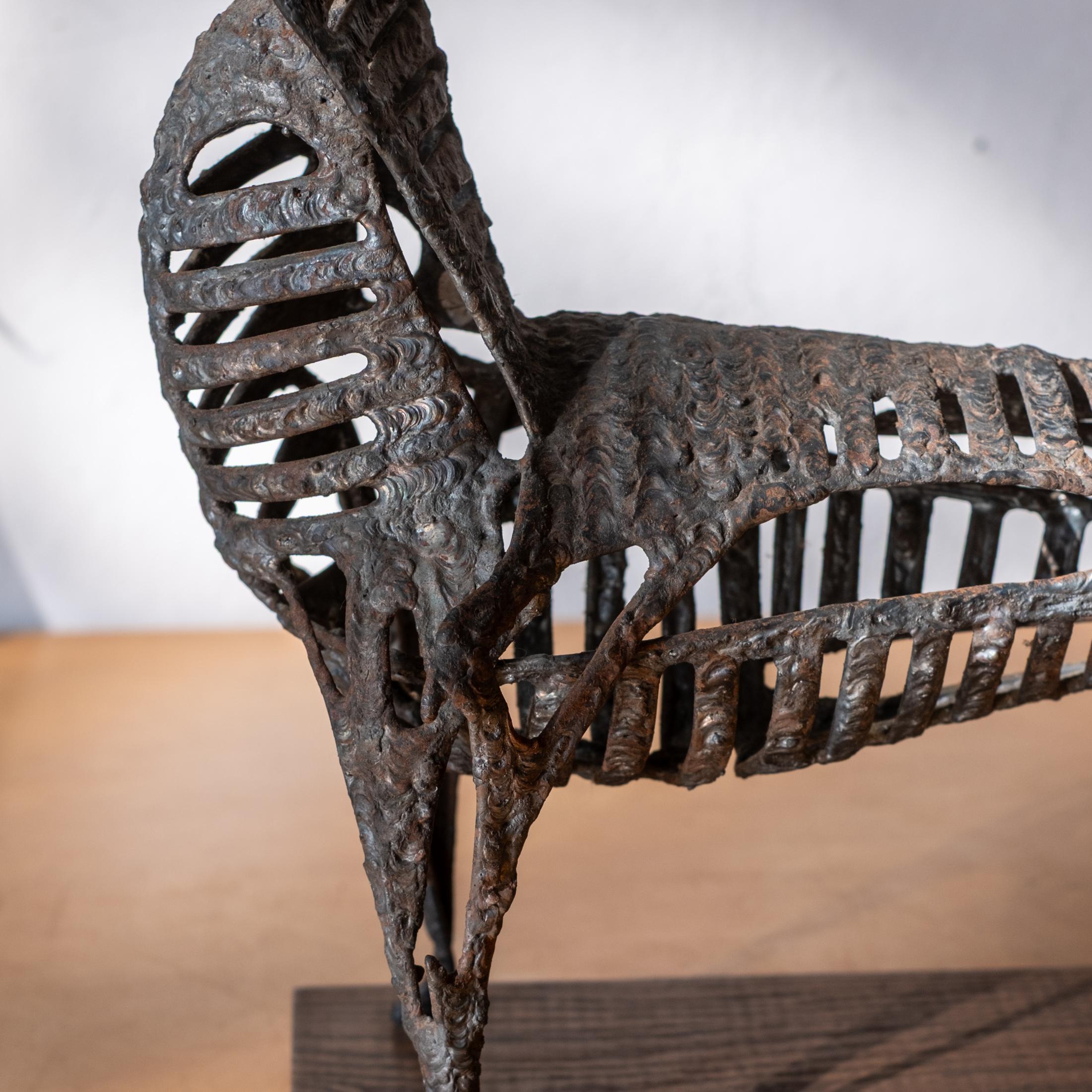 Brutalist Mid Century Modernist Abstrakt Metall Stier Skulptur von Charles (amerikanisch) im Angebot