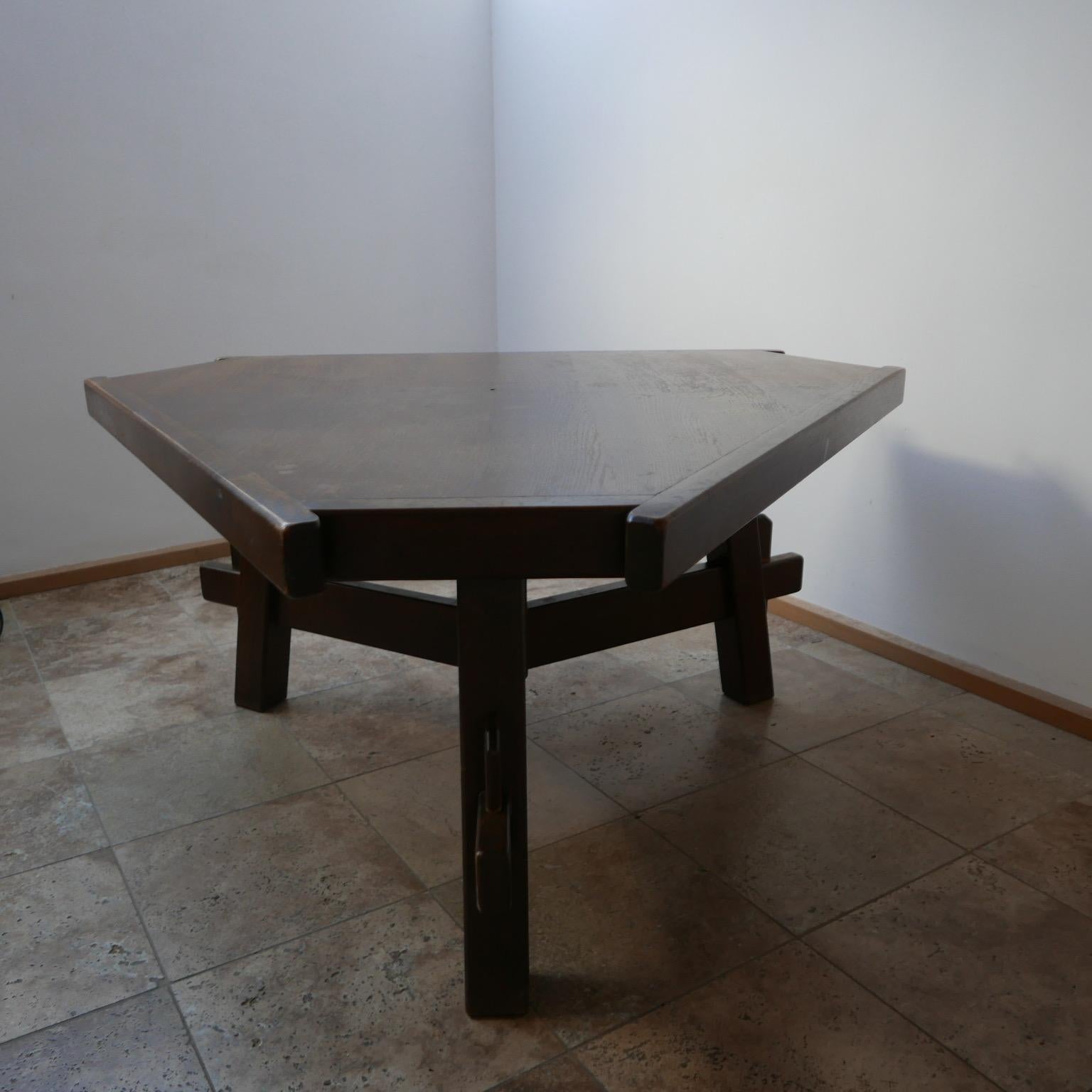 Brutalist Midcentury Triangular Dining Table In Good Condition In London, GB