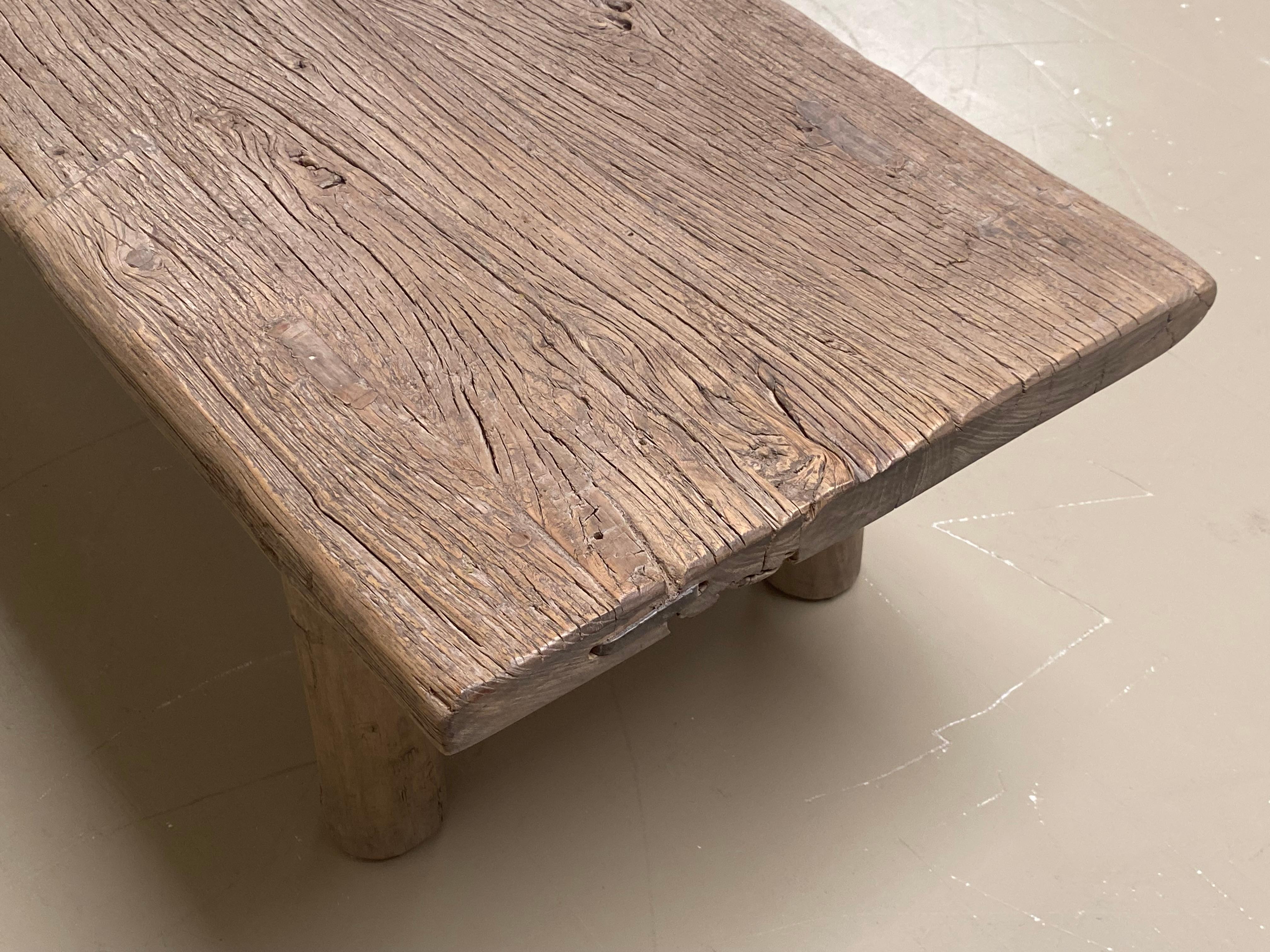 Brutalist Mid-Century Wooden Elm Rustic Coffee table from France, 1960s For Sale 3