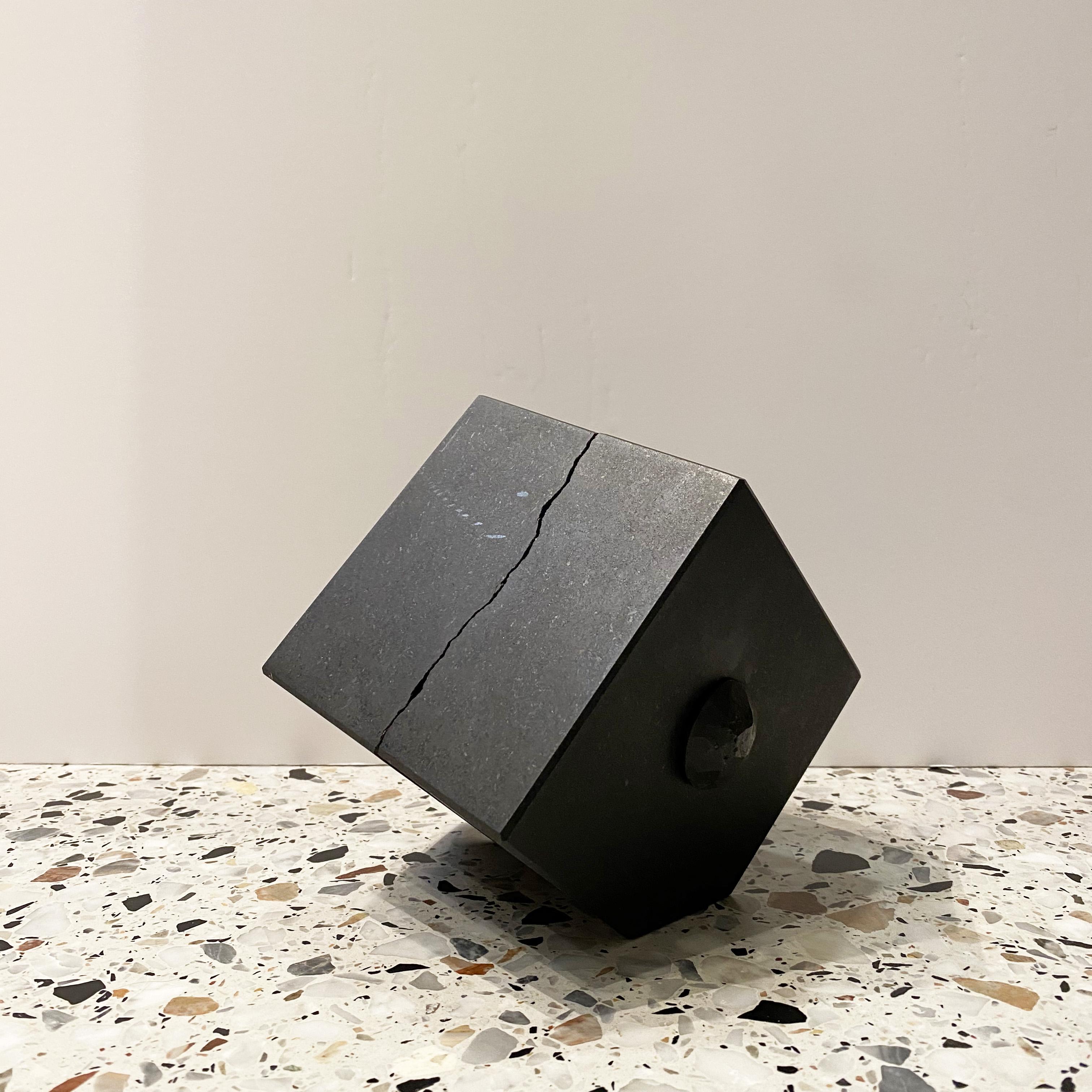 Scultura brutalista minimalista SA I Diabase di Hiroshi Koyama, Giappone, anni Novanta. in vendita 3