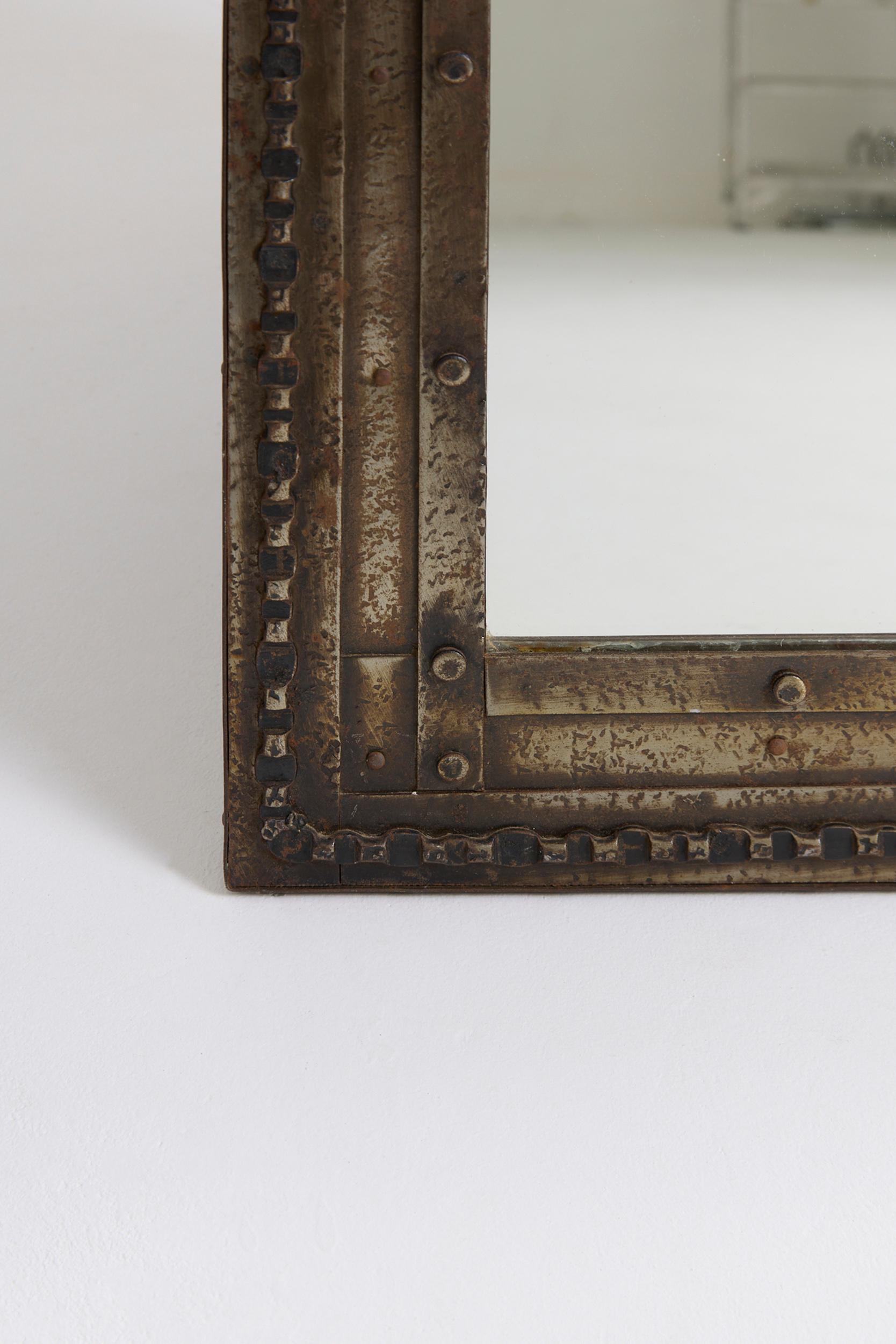 Martelé Miroir brutaliste en vente