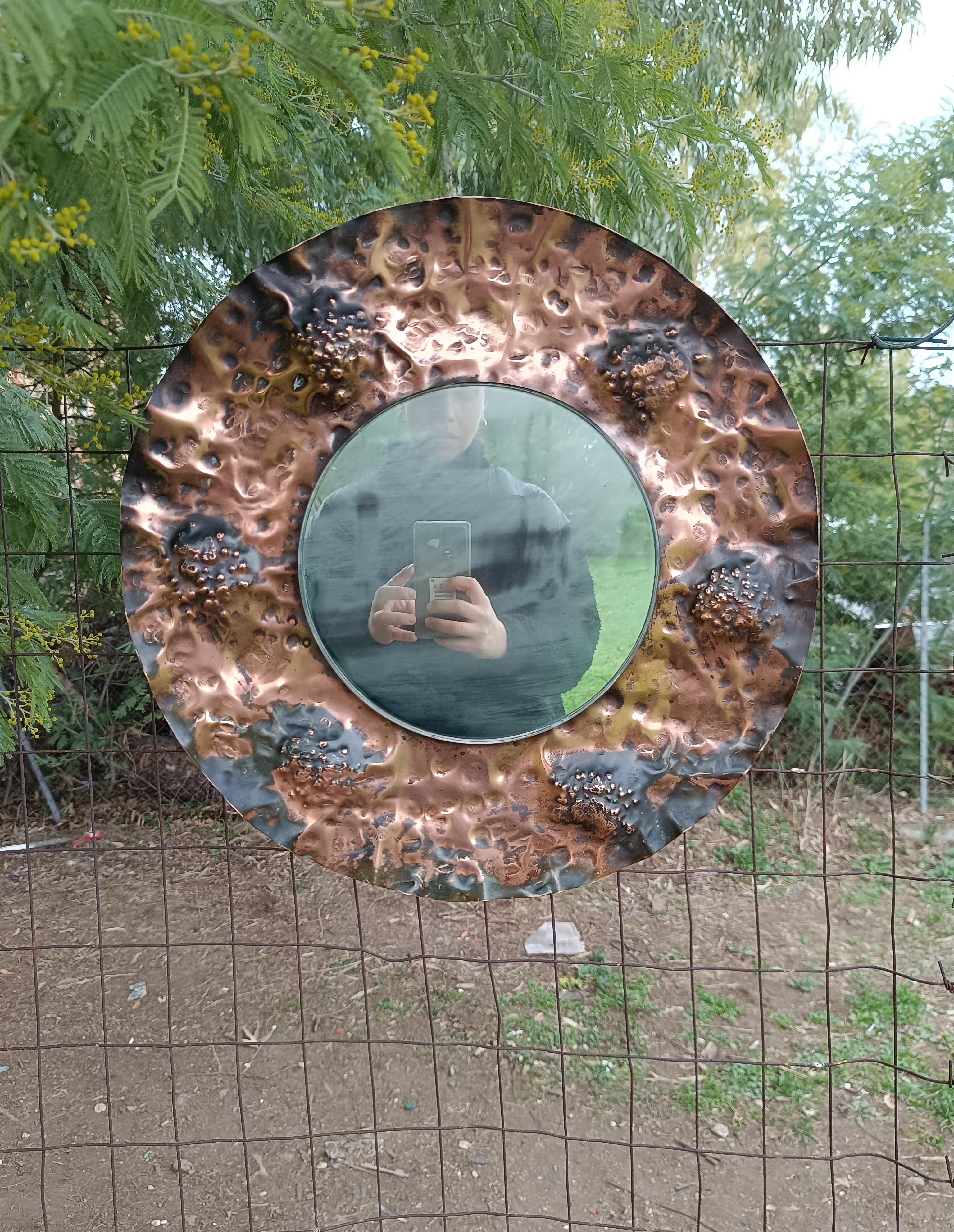 Brutalist Mirror in hammered copper in the style of A. Bragalini, Italy 1960s  For Sale 13