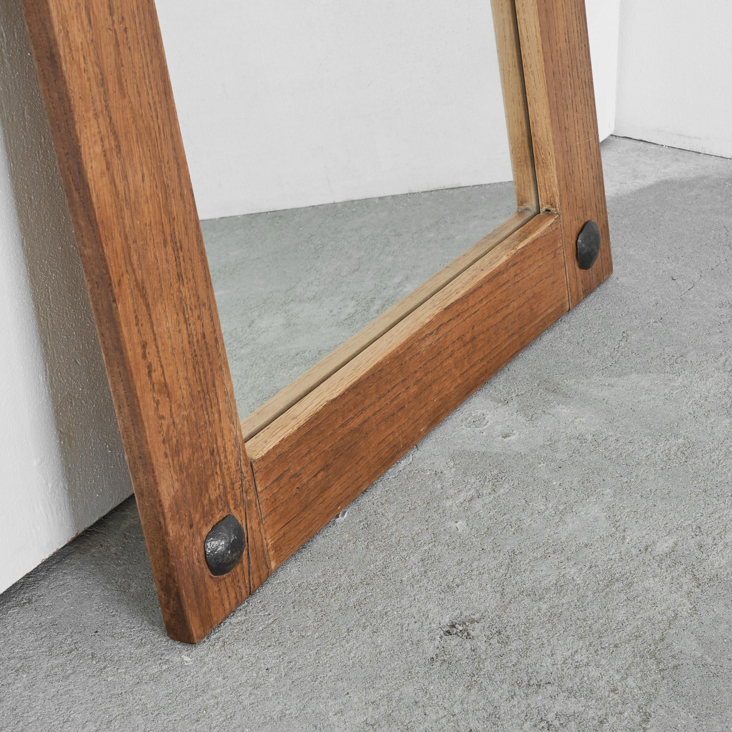 Brutalist Mirror in Solid Oak and Metal 1970s In Good Condition For Sale In Tilburg, NL