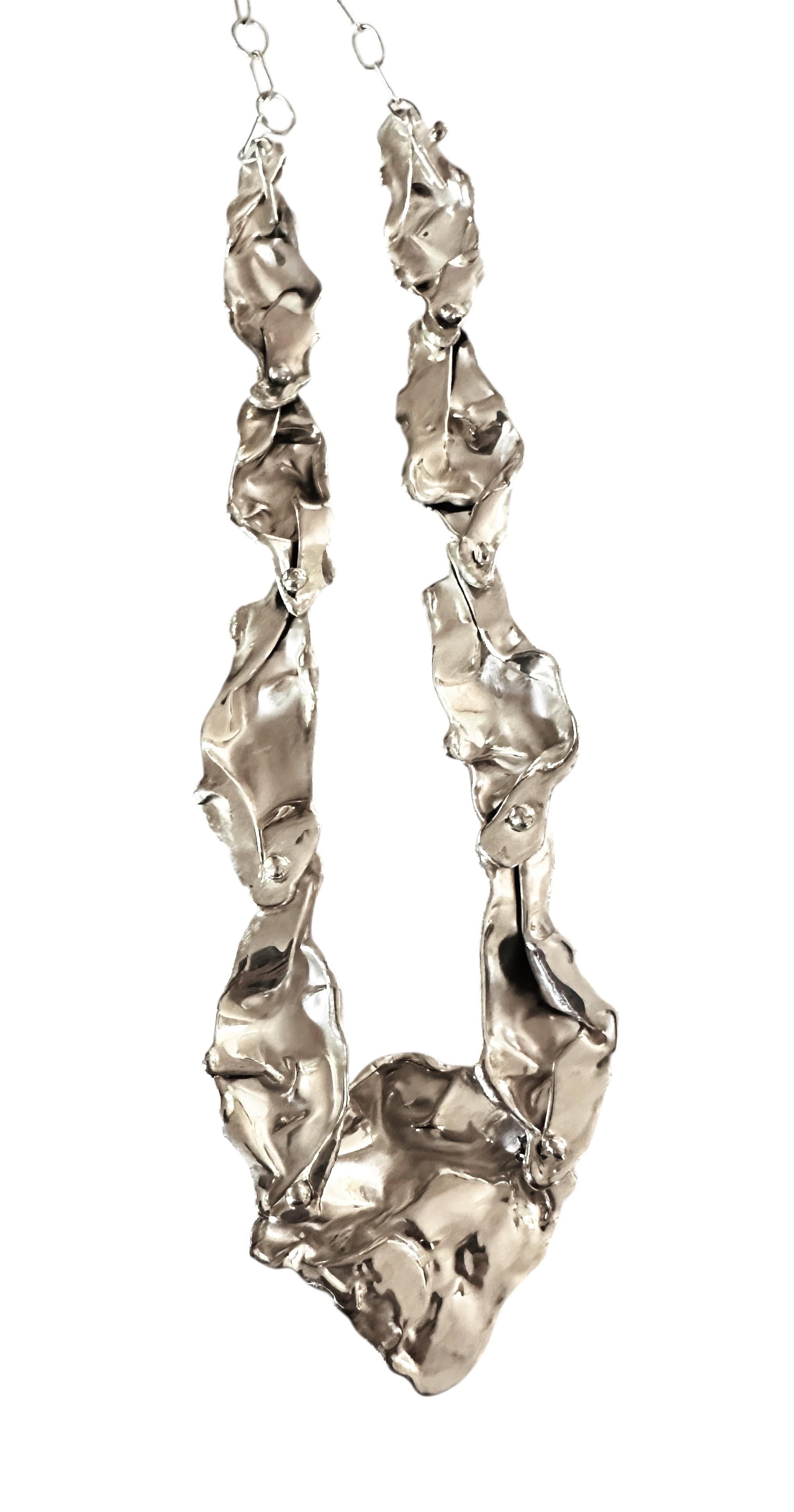 Brutalist Modernist Forged Sterling Silver Petal Necklace in vendita 6