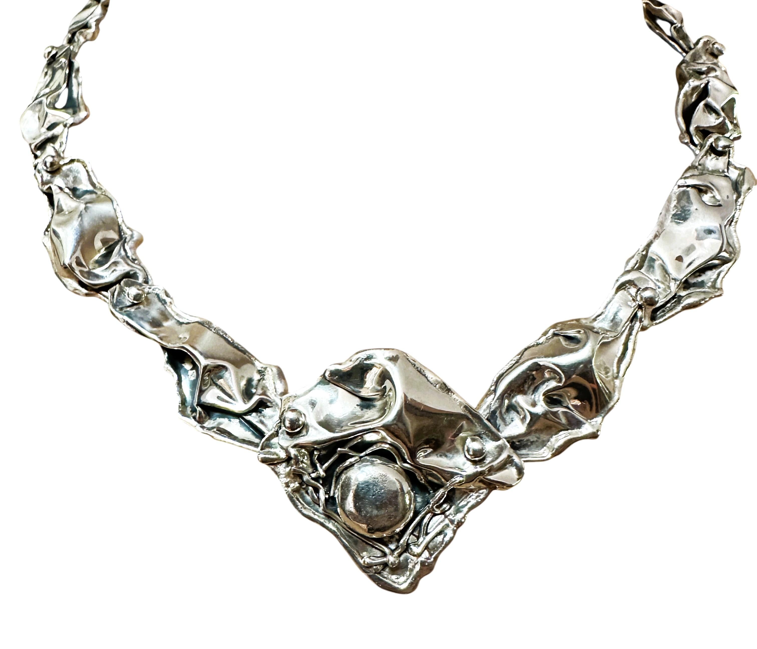 Brutalist Modernist Forged Sterling Silver Petal Necklace In condizioni ottime in vendita a Eagan, MN
