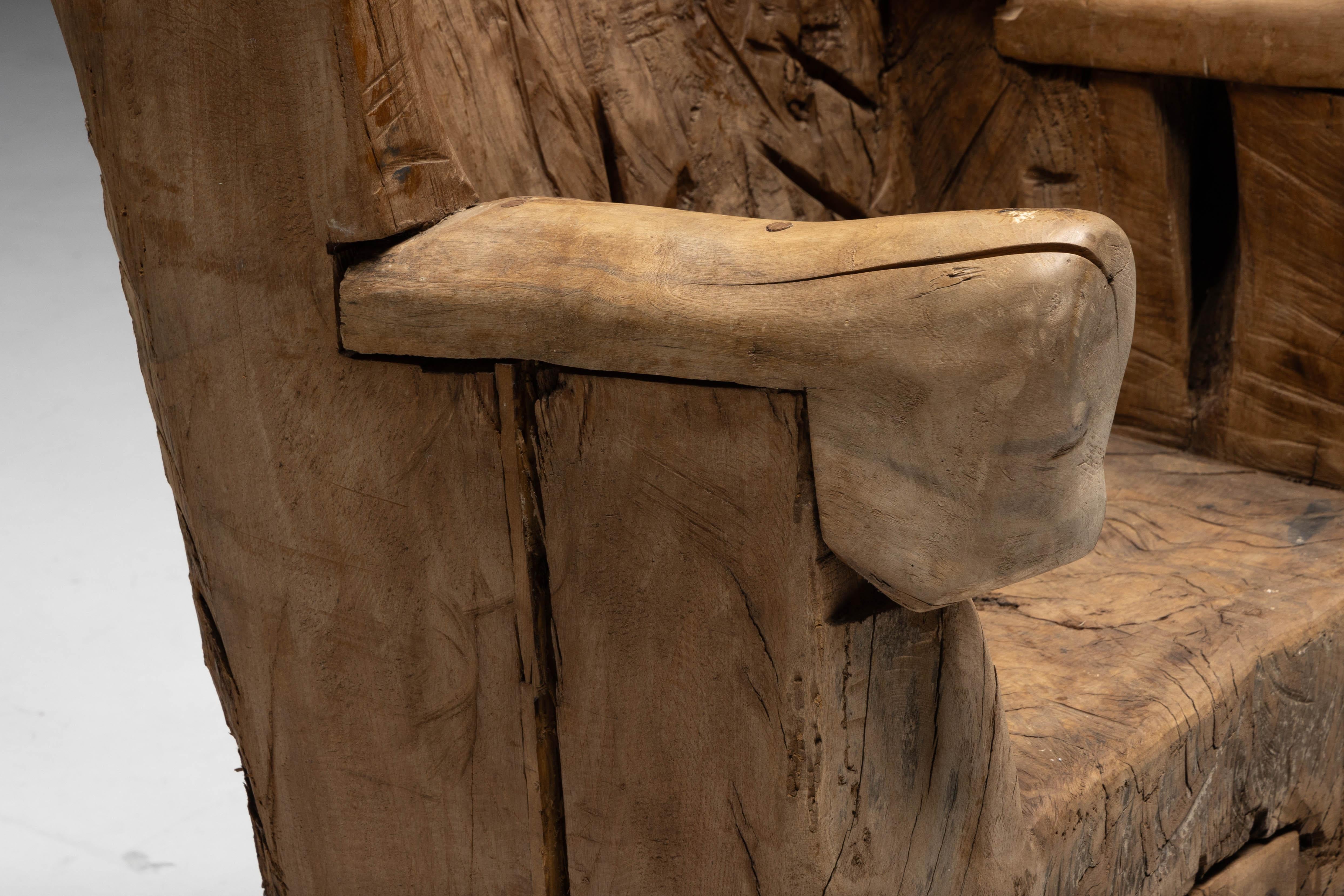 Silla de Trono Monoxilita Brutalista, Francia, Siglo XIX en venta 6