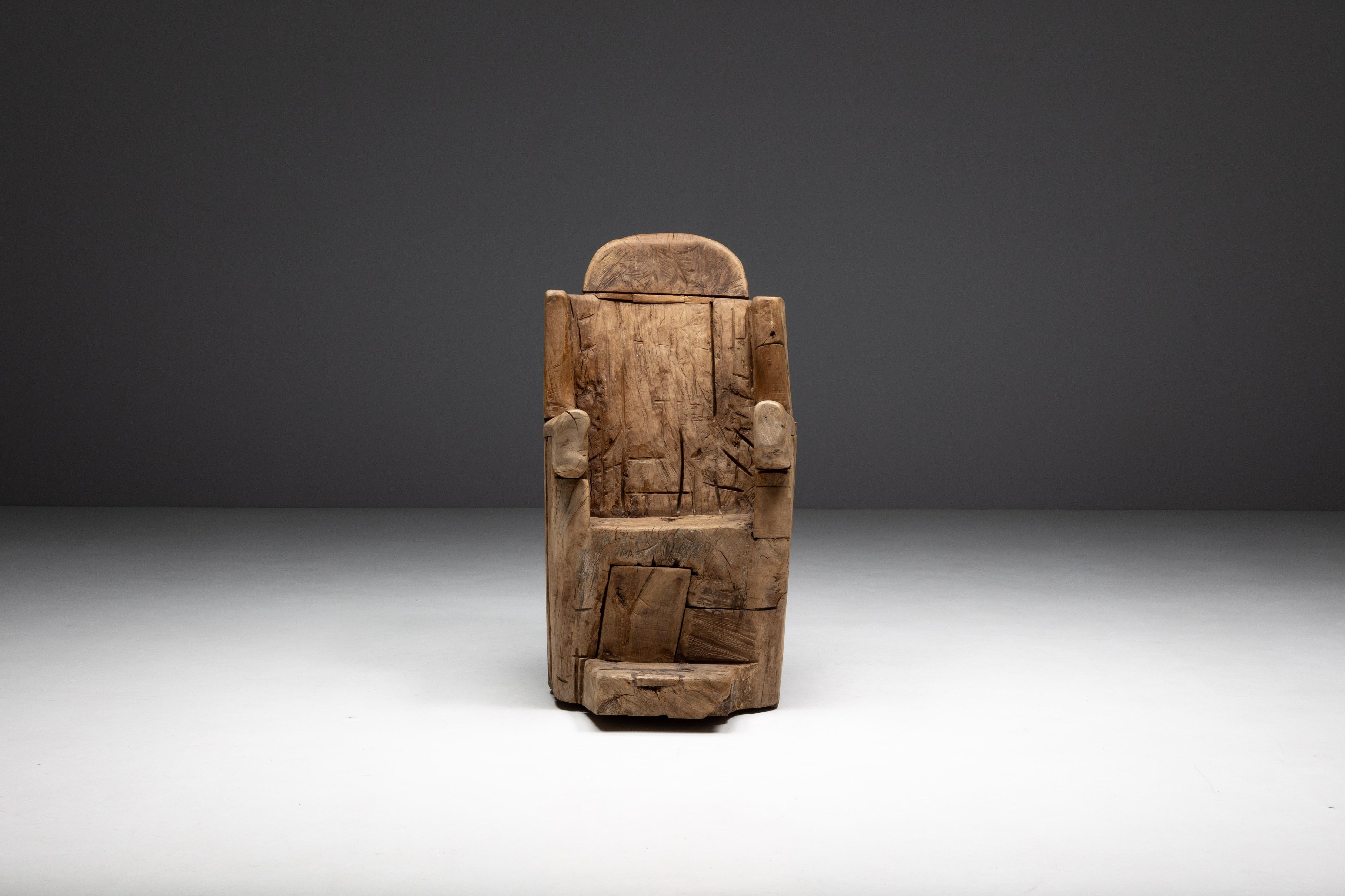 Silla de Trono Monoxilita Brutalista, Francia, Siglo XIX en venta 2