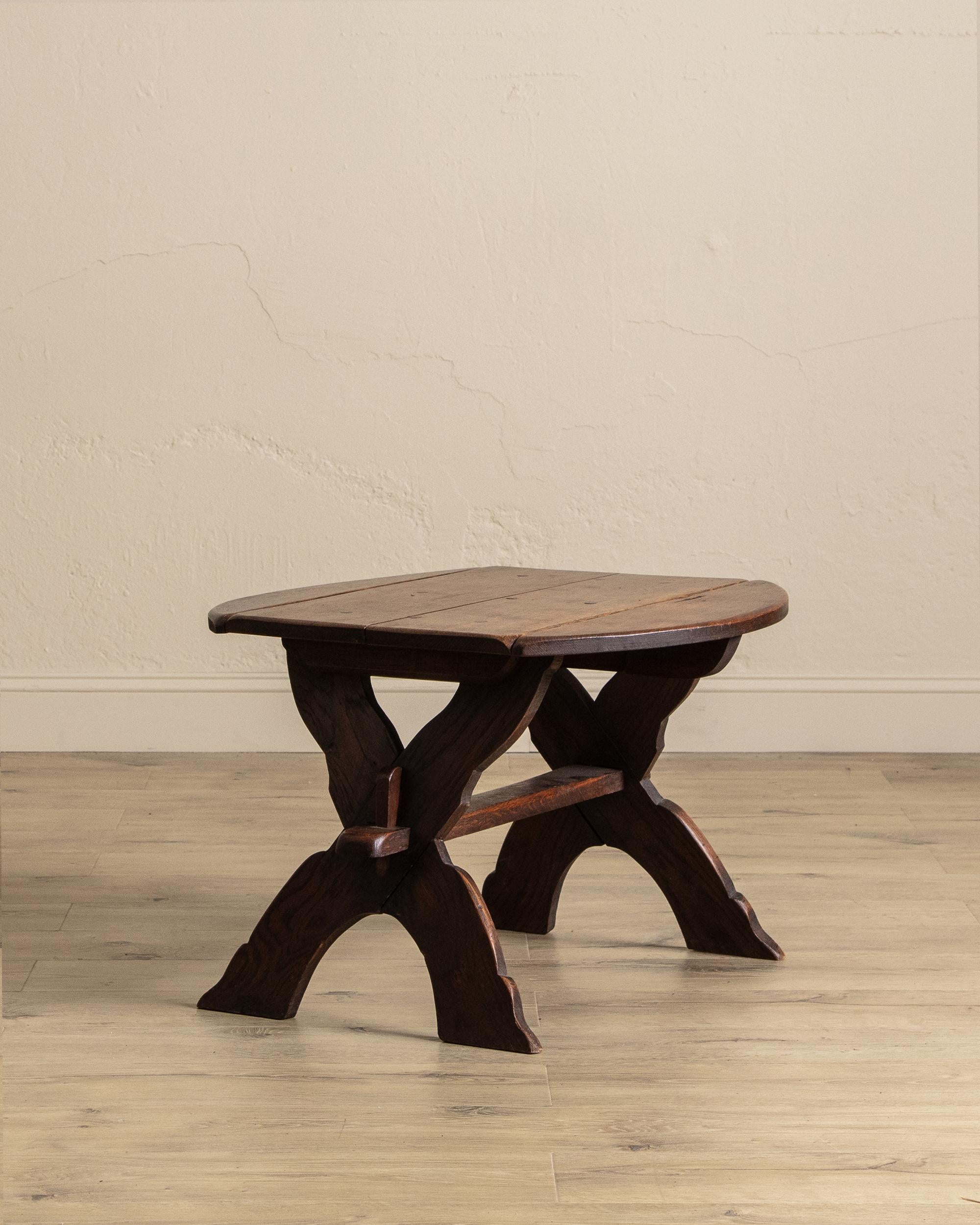 Brutalisme Table d'appoint brutaliste à abattant Mortis & Tenon, France, années 1940 en vente