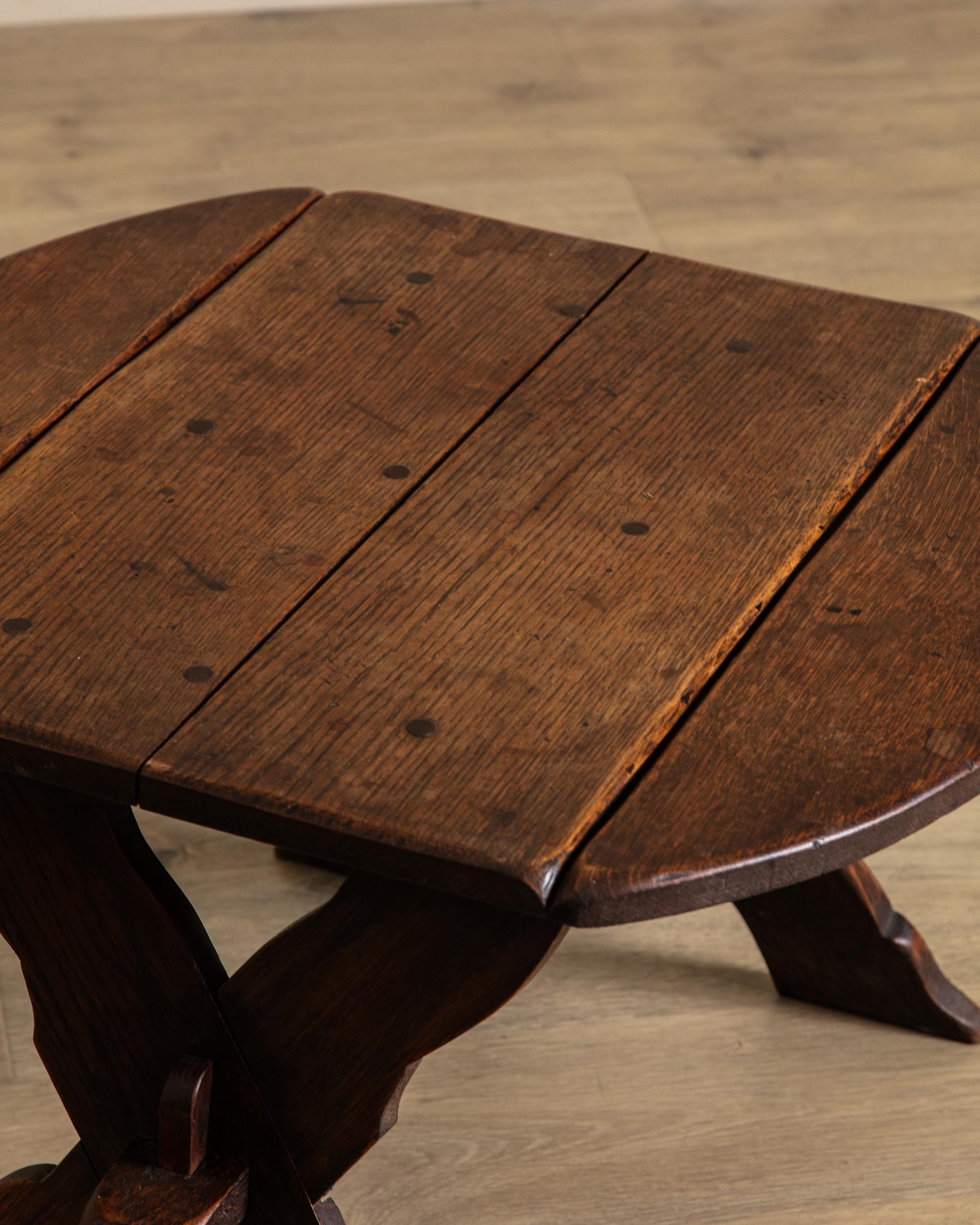 Bois Table d'appoint brutaliste à abattant Mortis & Tenon, France, années 1940 en vente