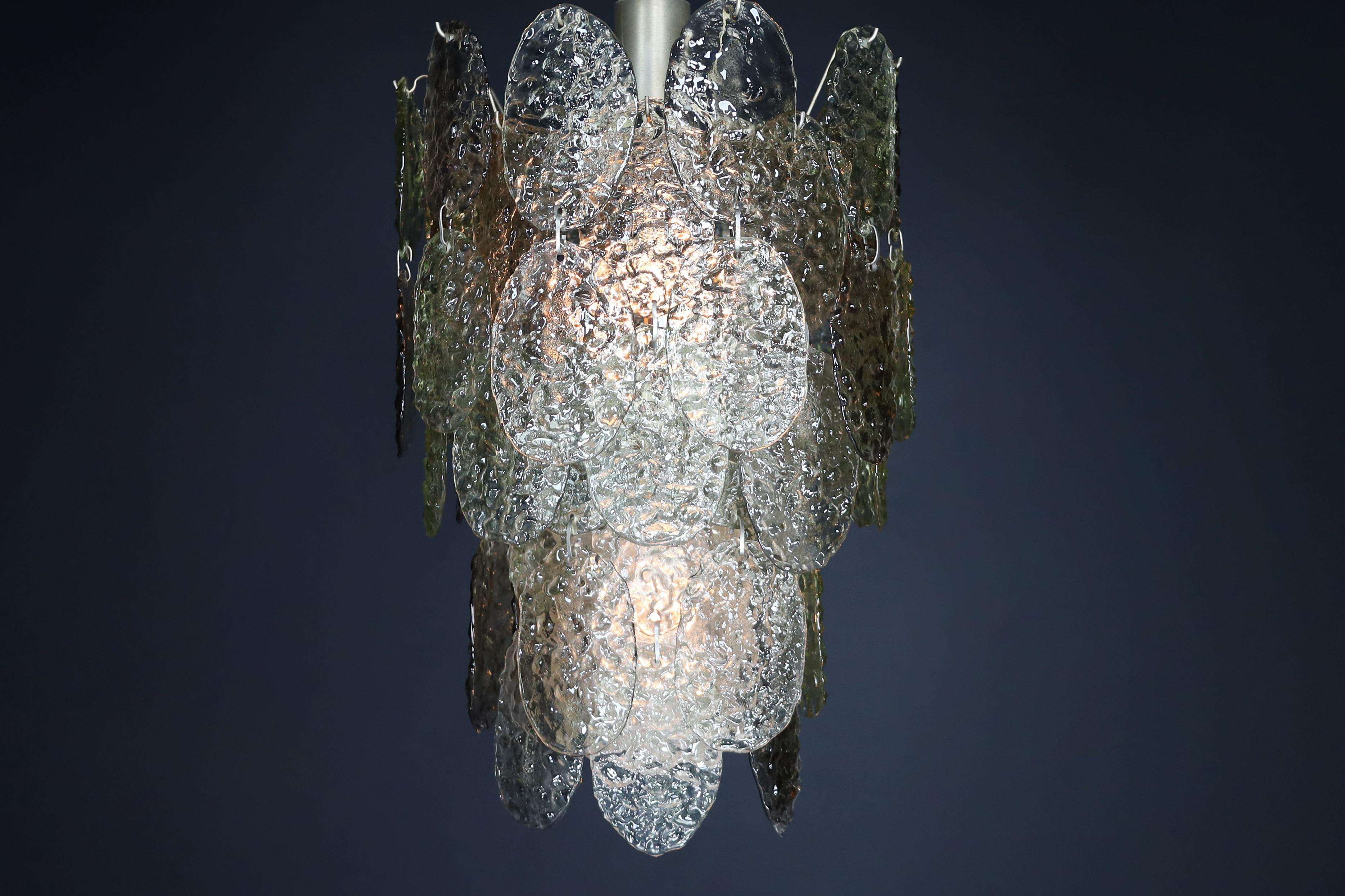 Brutalist  Murano Waterfall Chandelier by Carlo Nason for Mazzega, Italy, 1960s For Sale 5