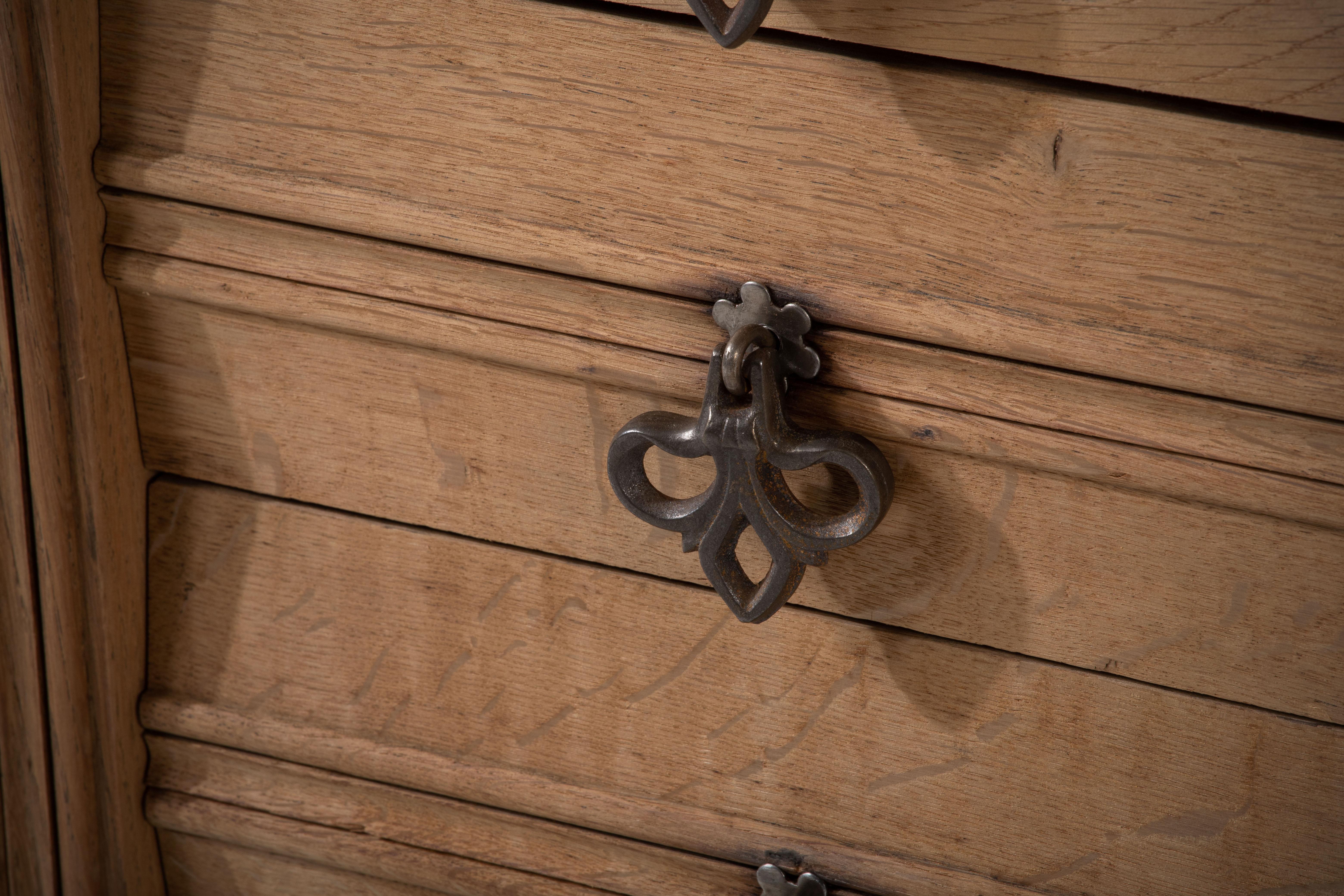 Brutalist Natural Oak Sideboard, France, 1940 For Sale 4