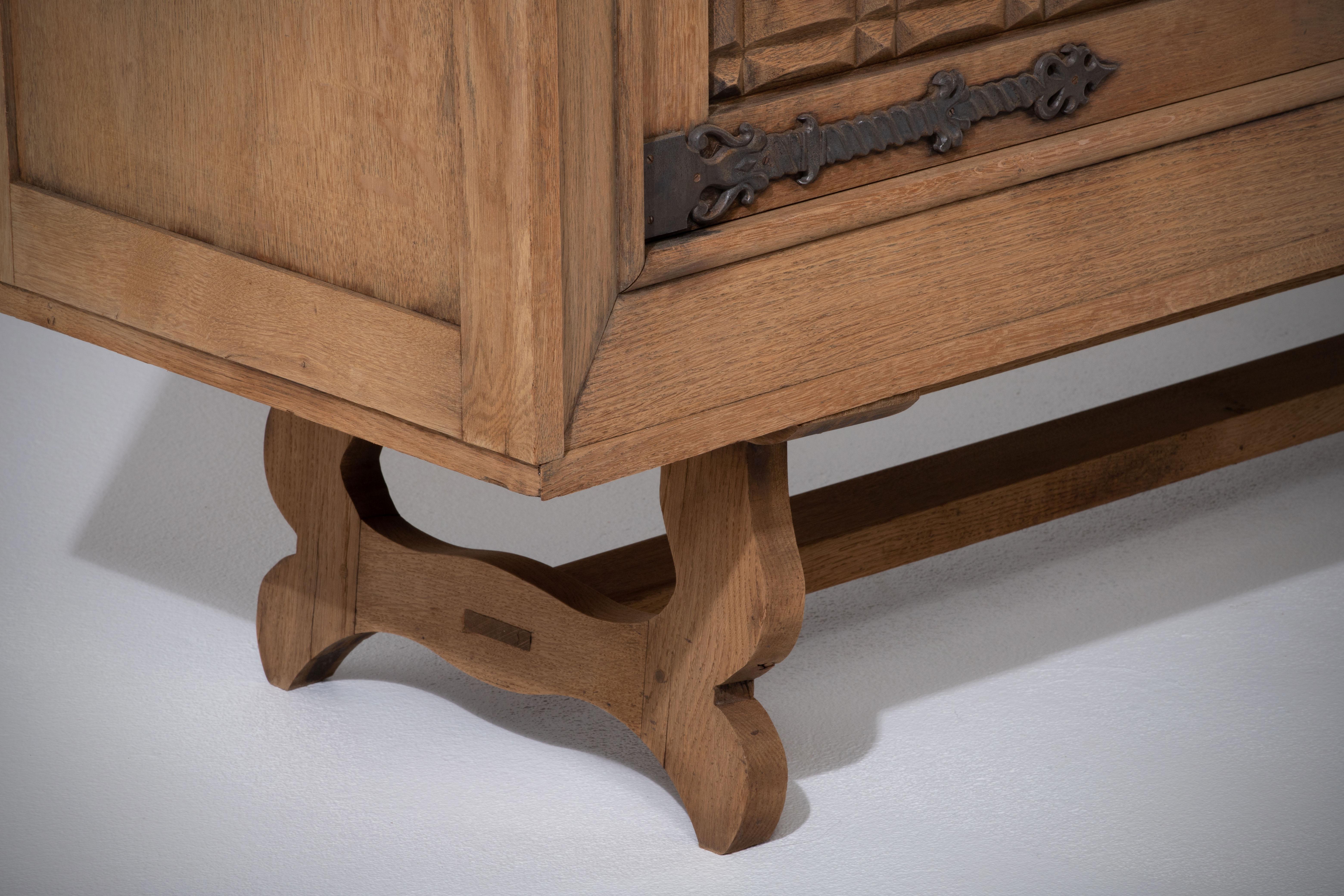 Mid-20th Century Brutalist Natural Oak Sideboard, France, 1940 For Sale