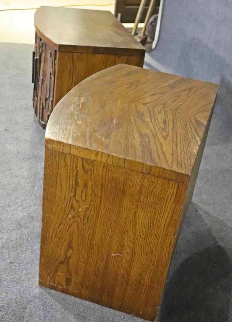 Mesillas de noche Brutalistas by Lane Furniture Nogal en venta