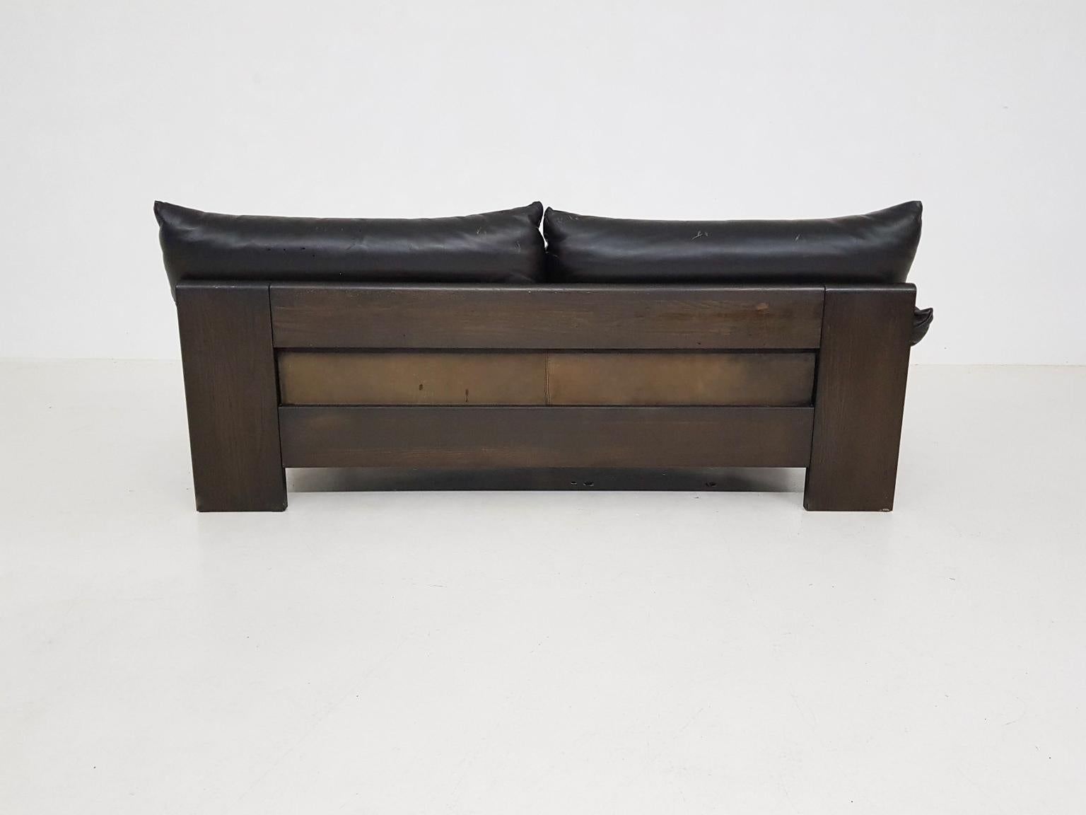 20th Century Brutalist Oak and Leather 2-Seat Sofa or Loveseat by Leolux, Dutch Design, 1970s