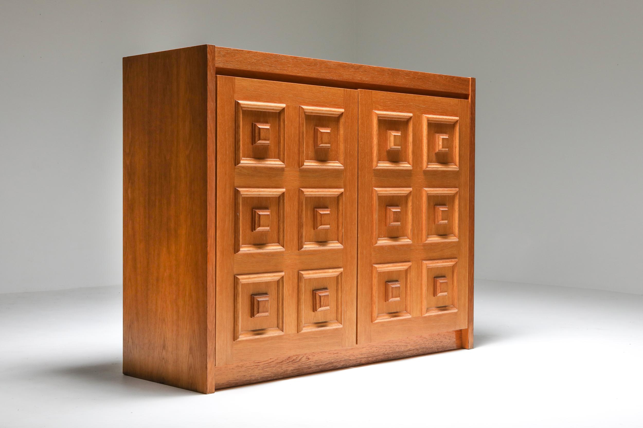 Brutalist Oak Bar Cabinet by De Coene In Excellent Condition In Antwerp, BE