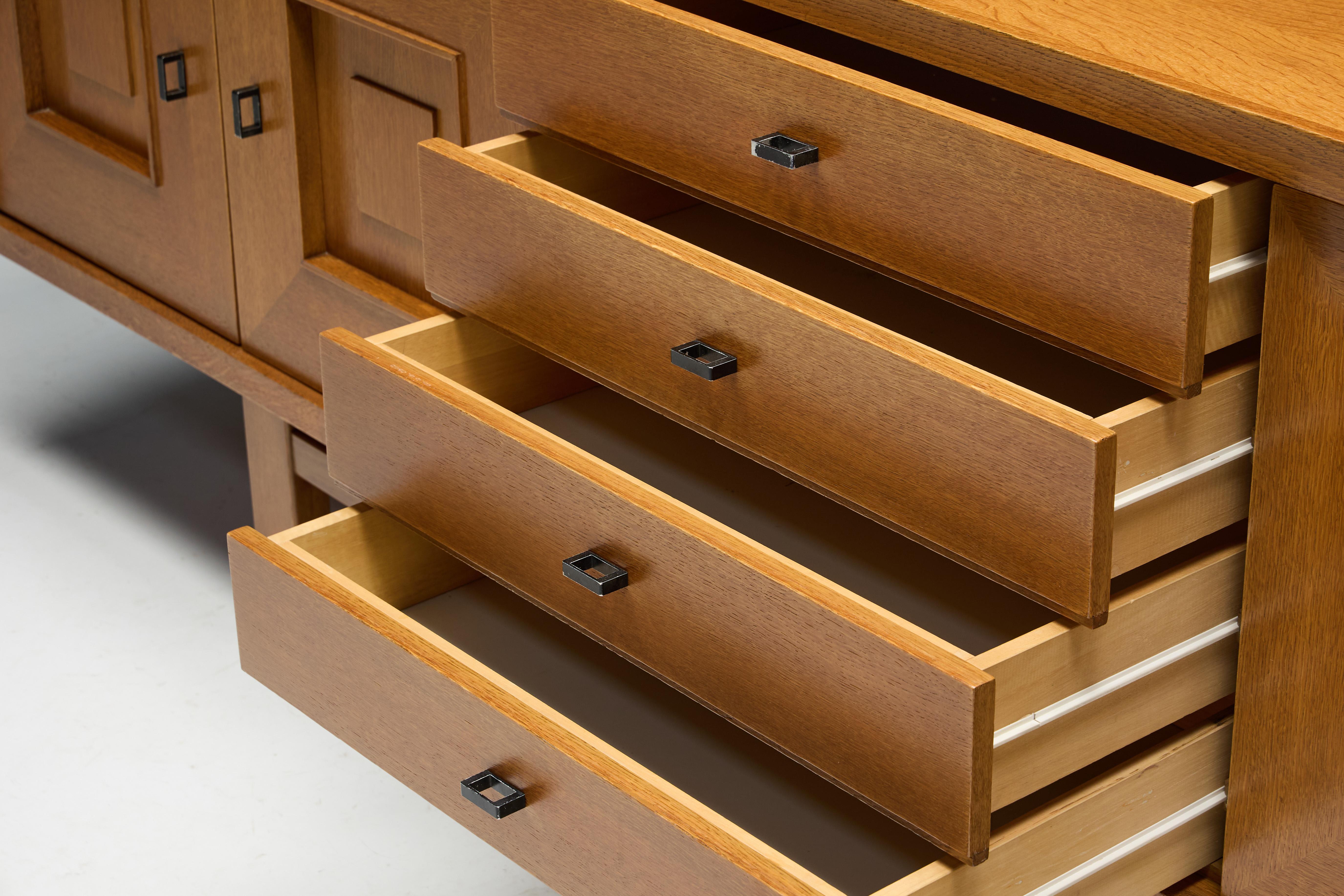 Brutalist Oak Buffet, Belgium, 1960s For Sale 6