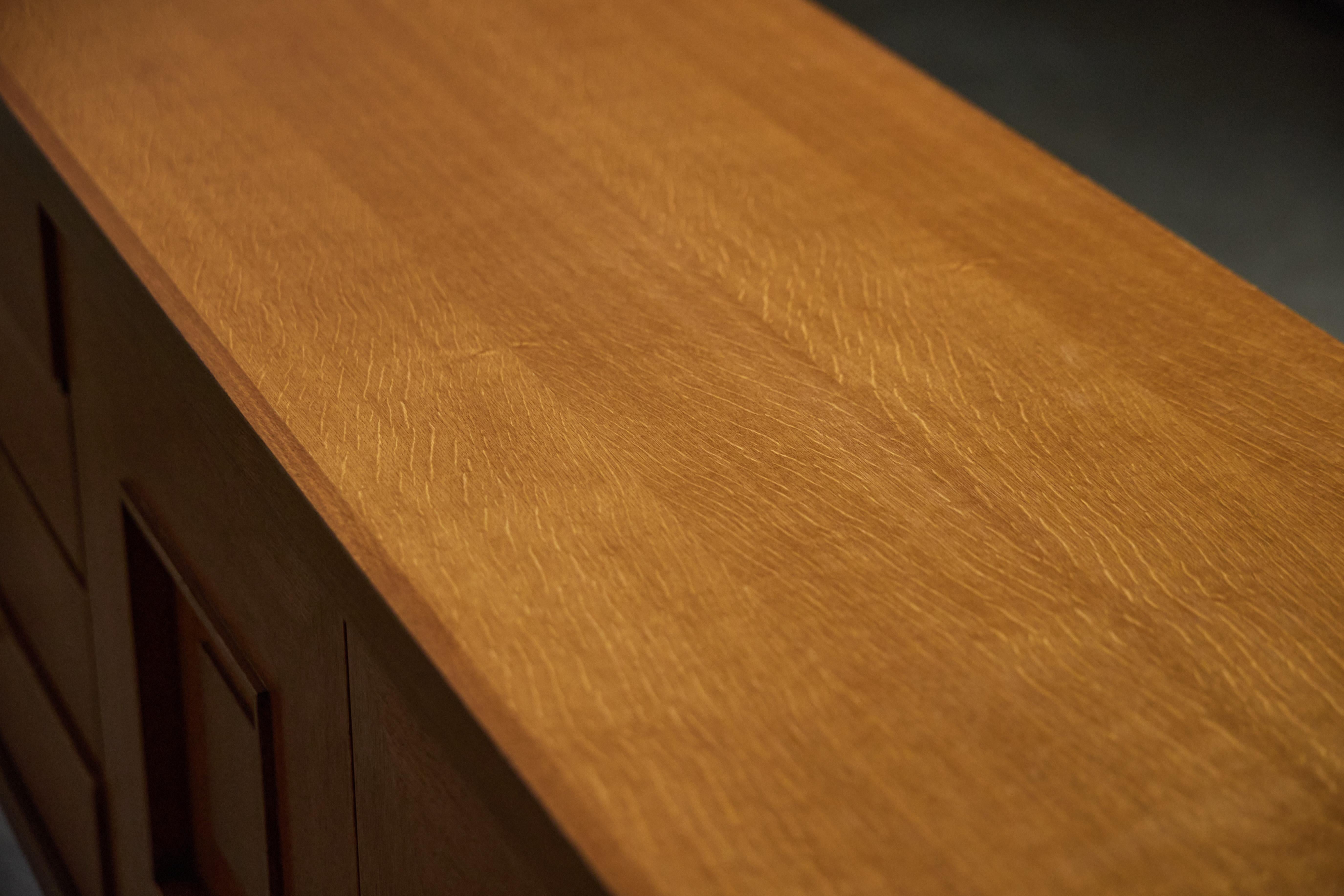 Brutalist Oak Buffet, Belgium, 1960s For Sale 2