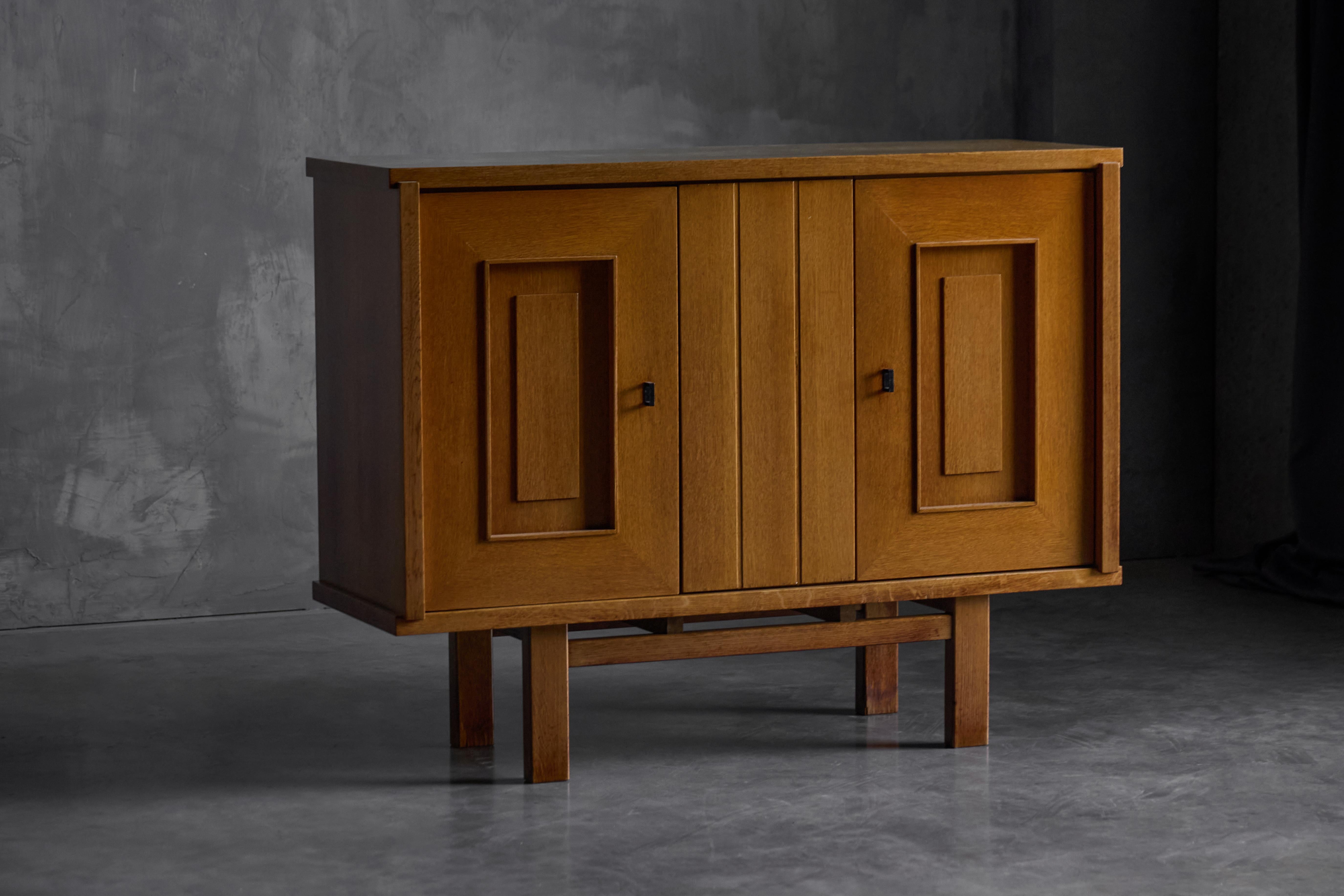 Mid-20th Century Brutalist Oak Cabinet, Belgium, 1960s For Sale