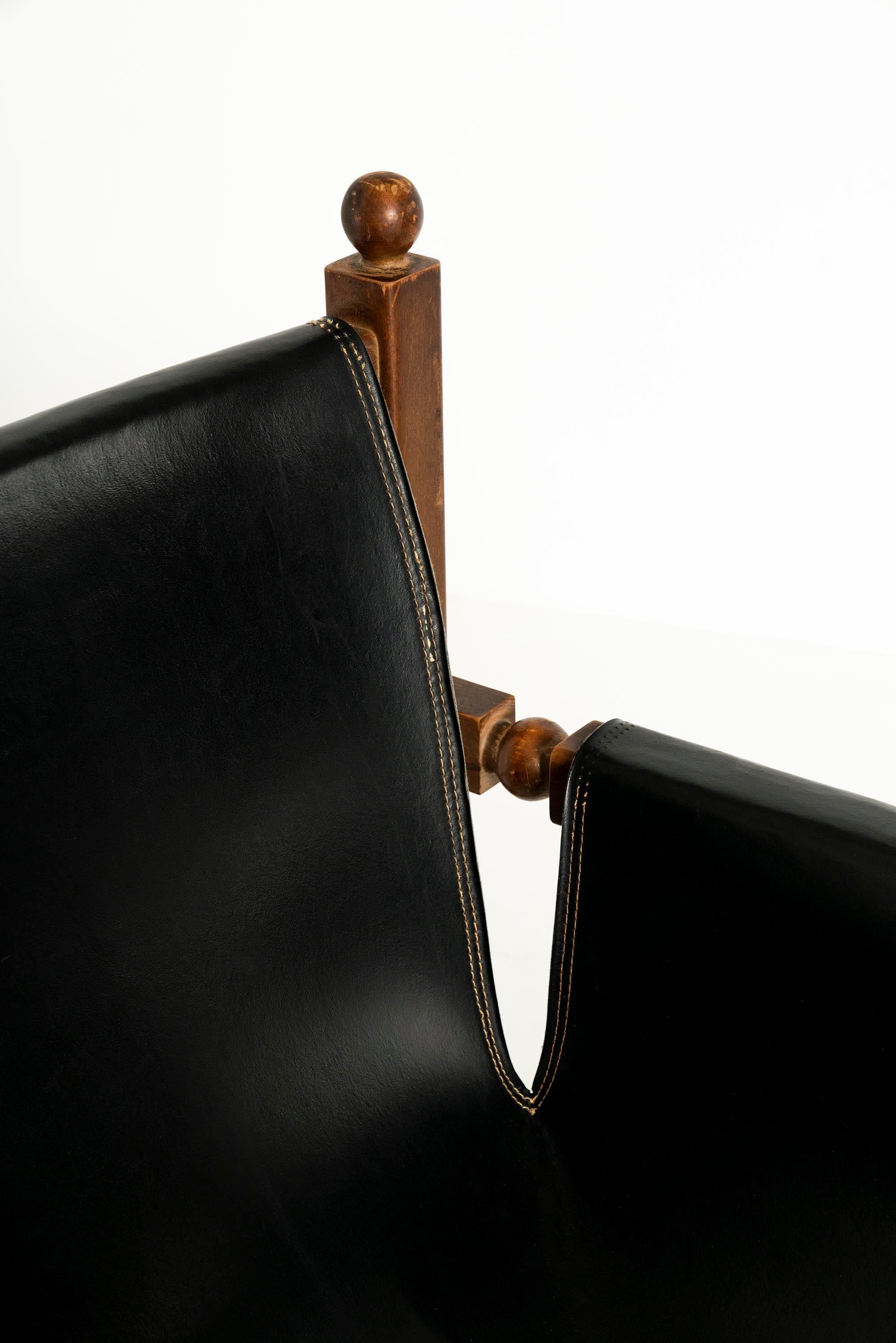 20ième siècle Brutalist Oak Chairs with Faux Leather in the Style of Charles Dudouyt, 1950s en vente