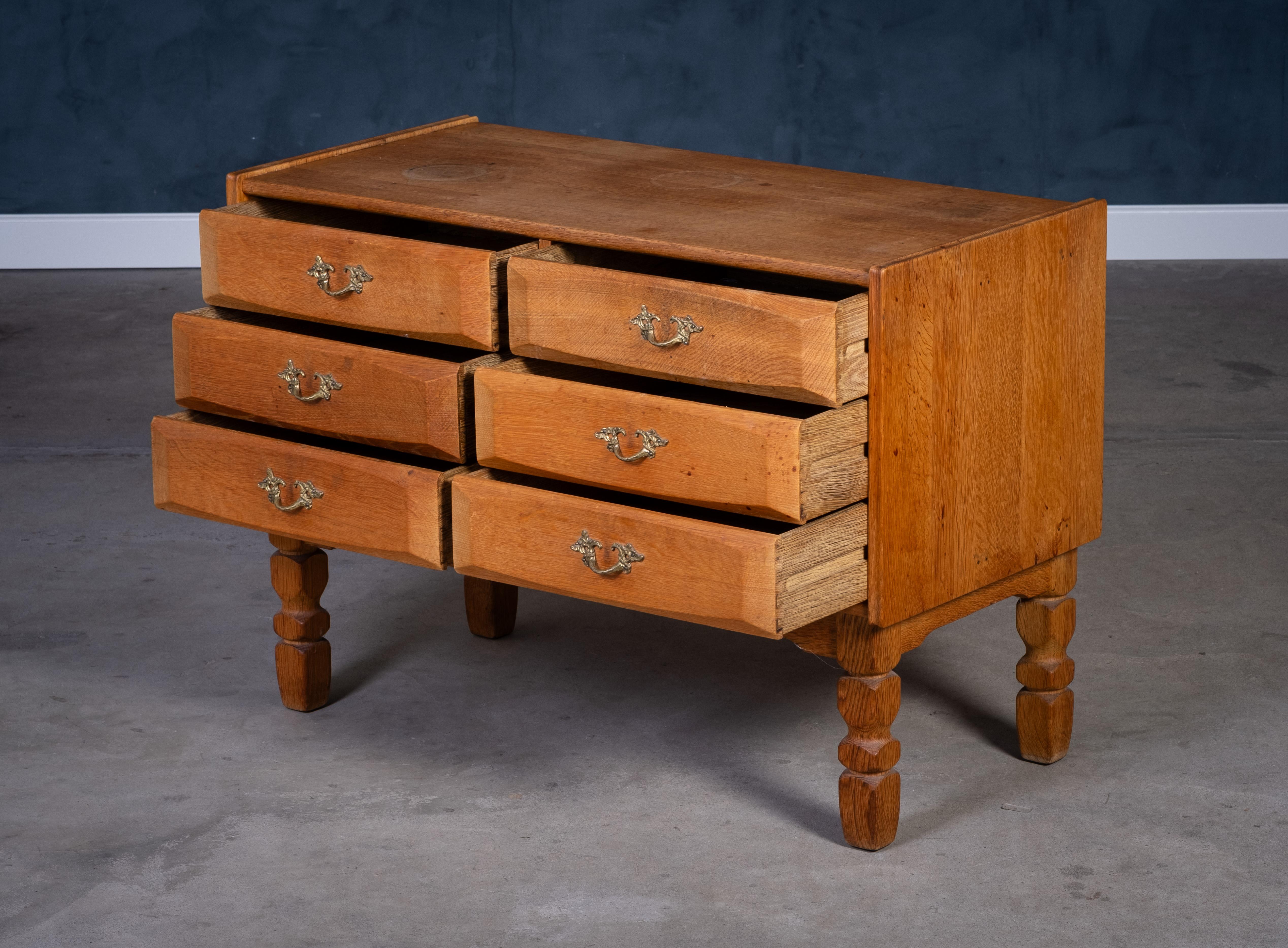 Danish Brutalist Oak Chest of Drawers, in the style of Henning Kjærnulf, 1970s For Sale