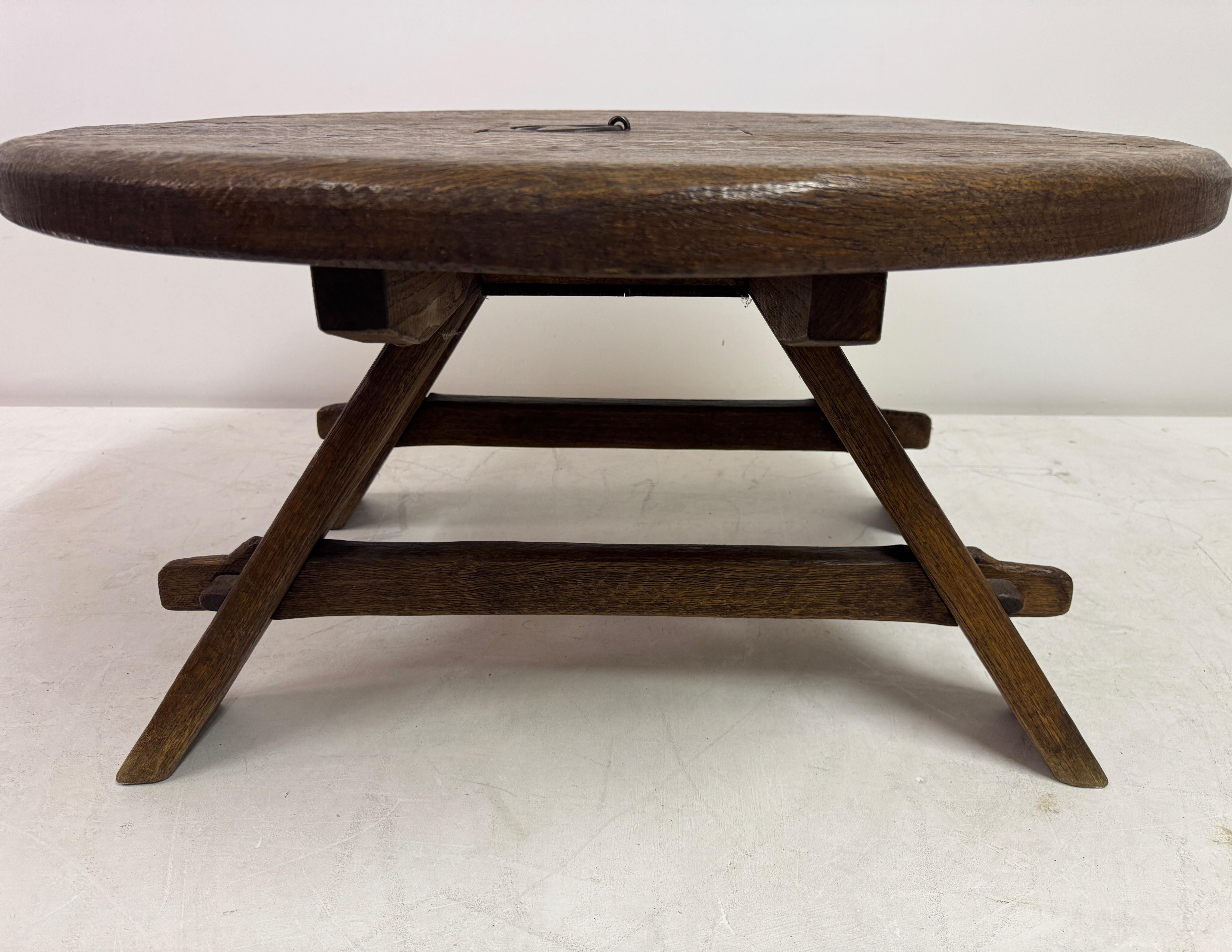 Mesa baja de roble brutalista con almacenaje oculto, Países Bajos, años 60 en Bueno estado para la venta en London, London