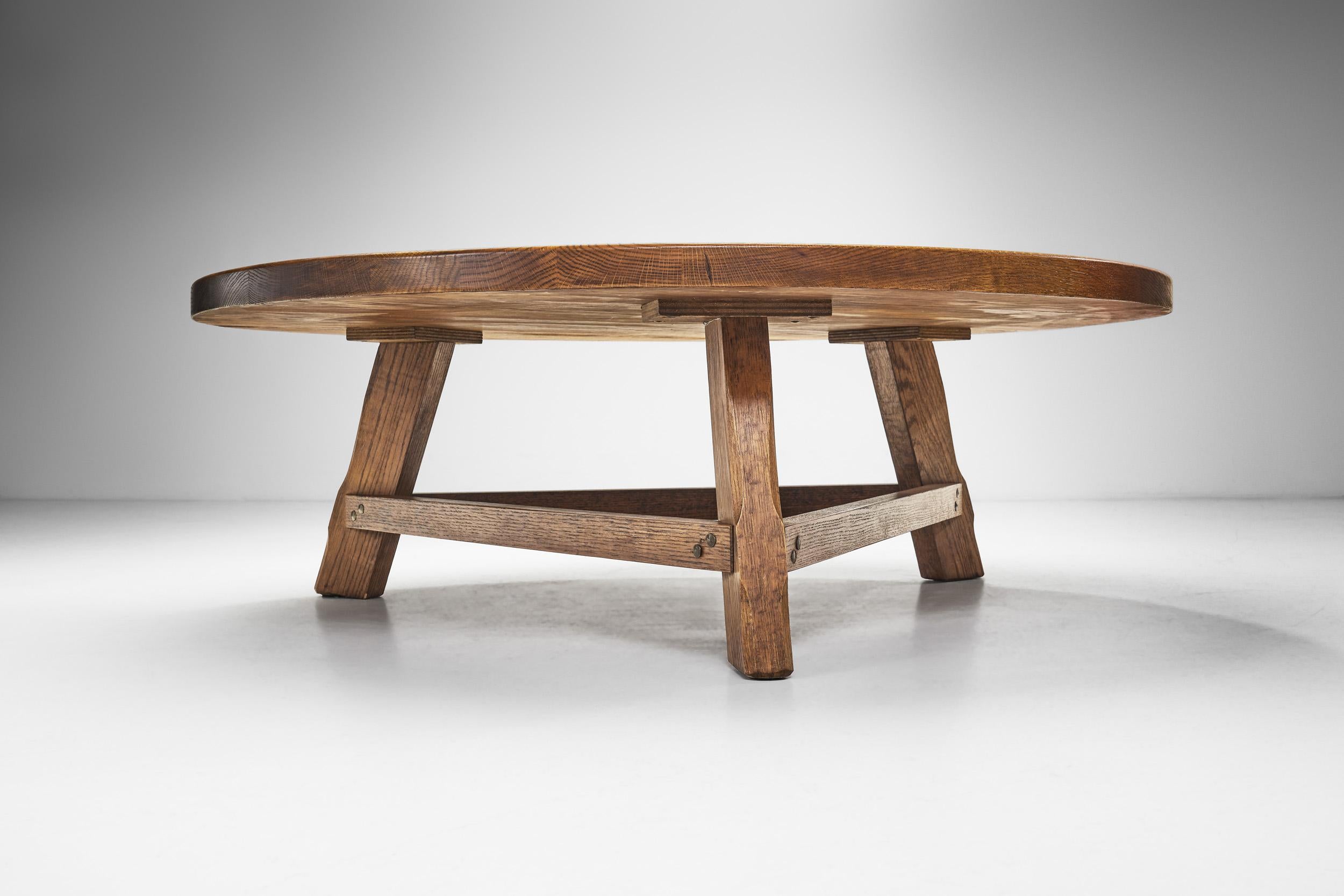 Brutalist Oak Coffee Table with Triangular Legs, Europe ca 1950s For Sale 7