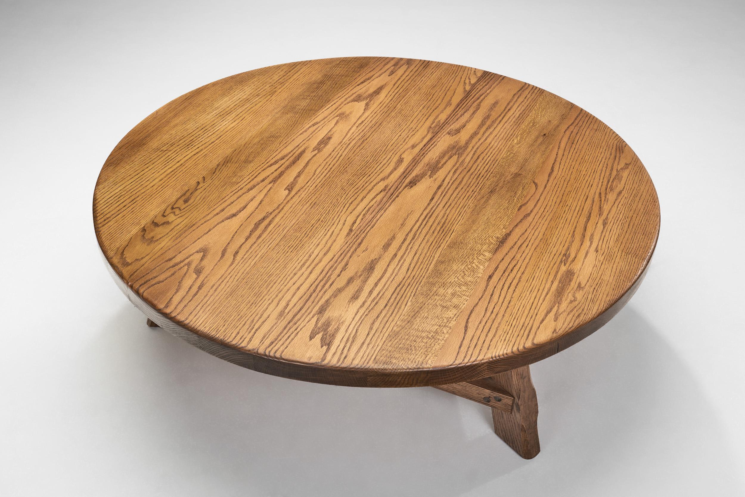 Brutalist Oak Coffee Table with Triangular Legs, Europe ca 1950s For Sale 2