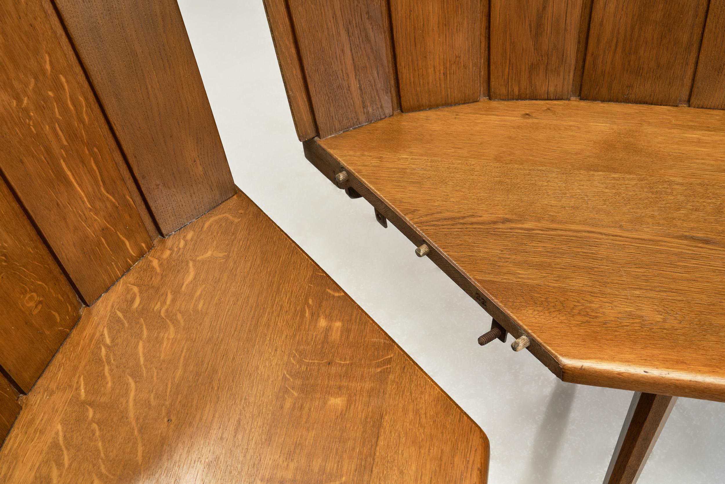 Brutalist Oak Corner Bench, Europe Second half of the 20th Century For Sale 6
