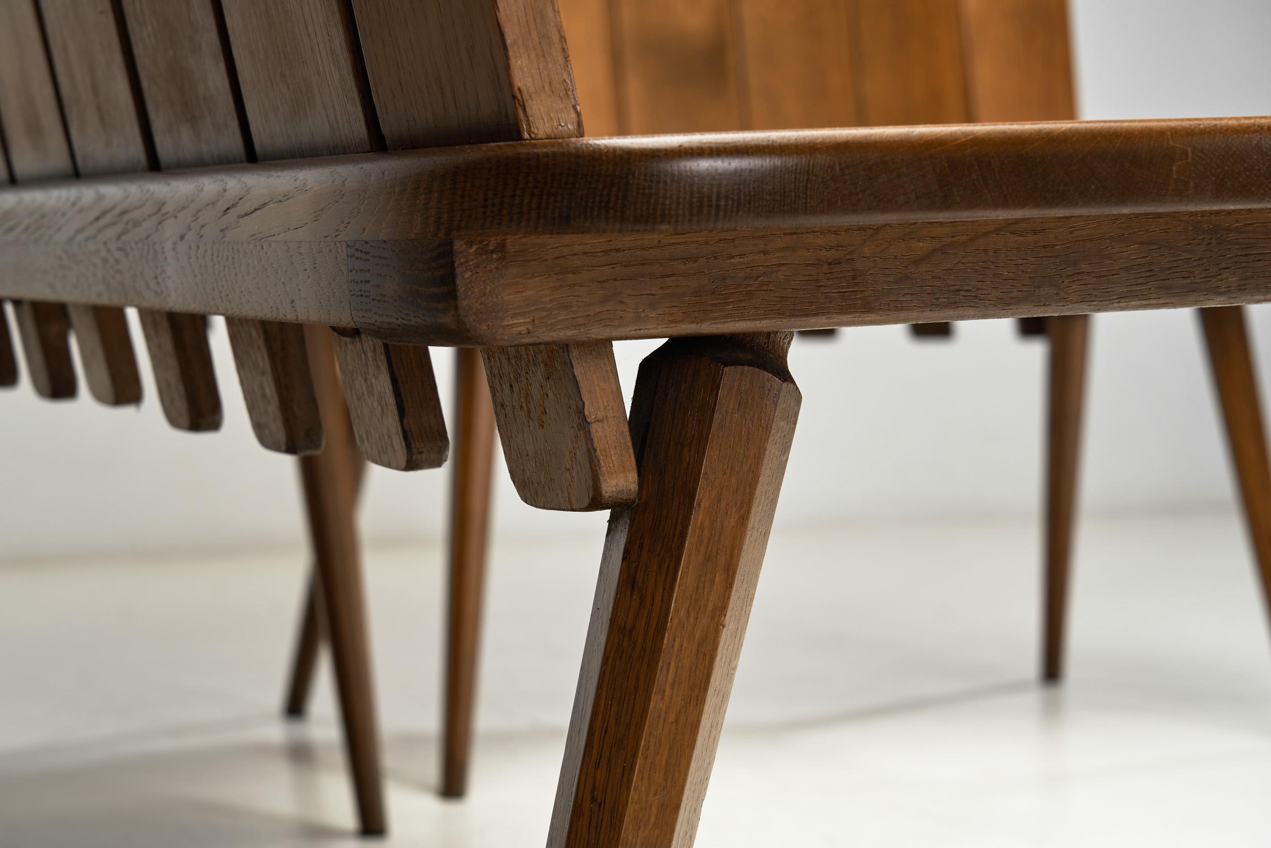 Brutalist Oak Corner Bench, Europe Second half of the 20th Century For Sale 9