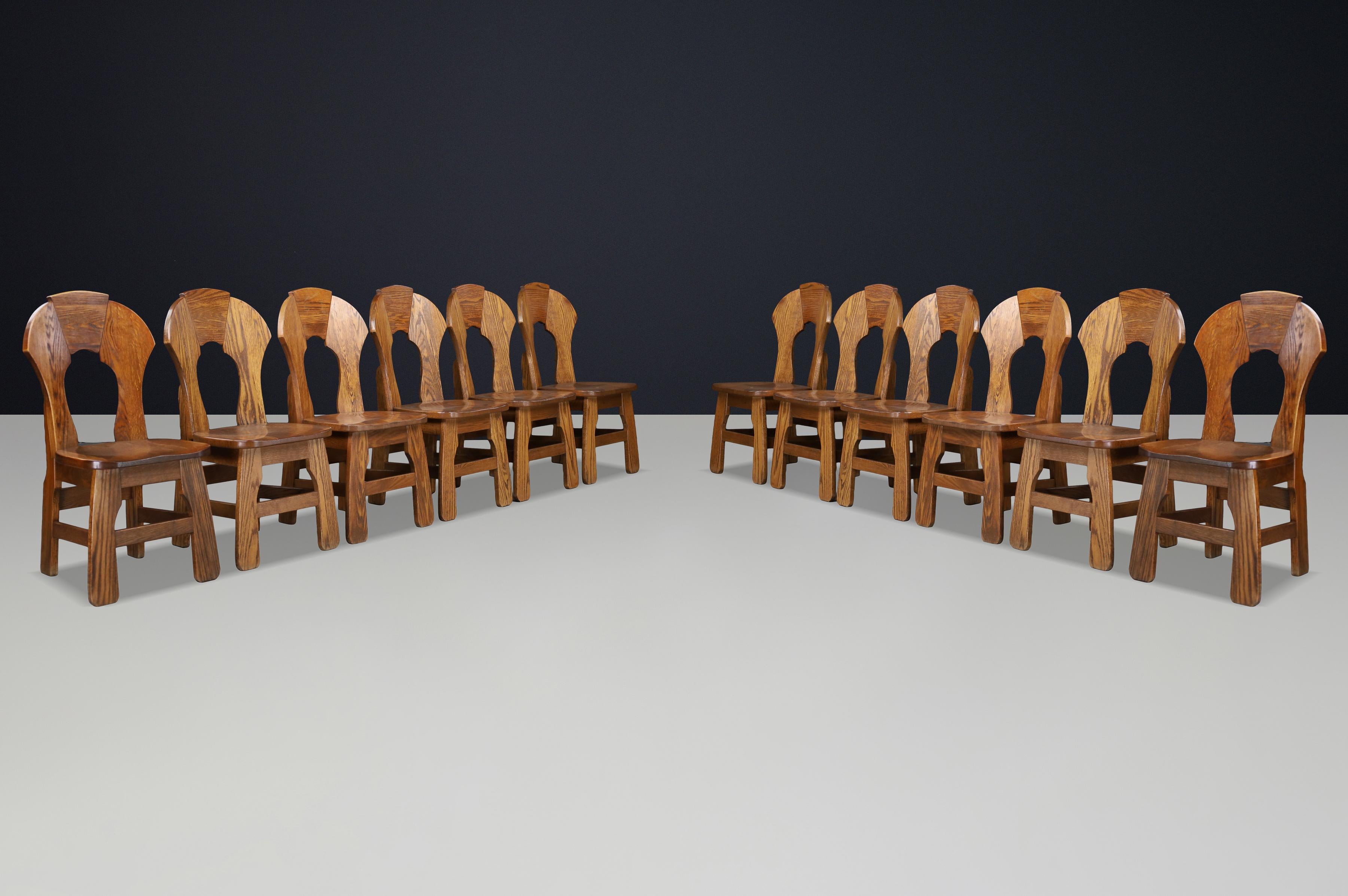 Brutalistische Eichen-Esszimmerstühle, Frankreich, 1960er Jahre im Zustand „Gut“ im Angebot in Almelo, NL