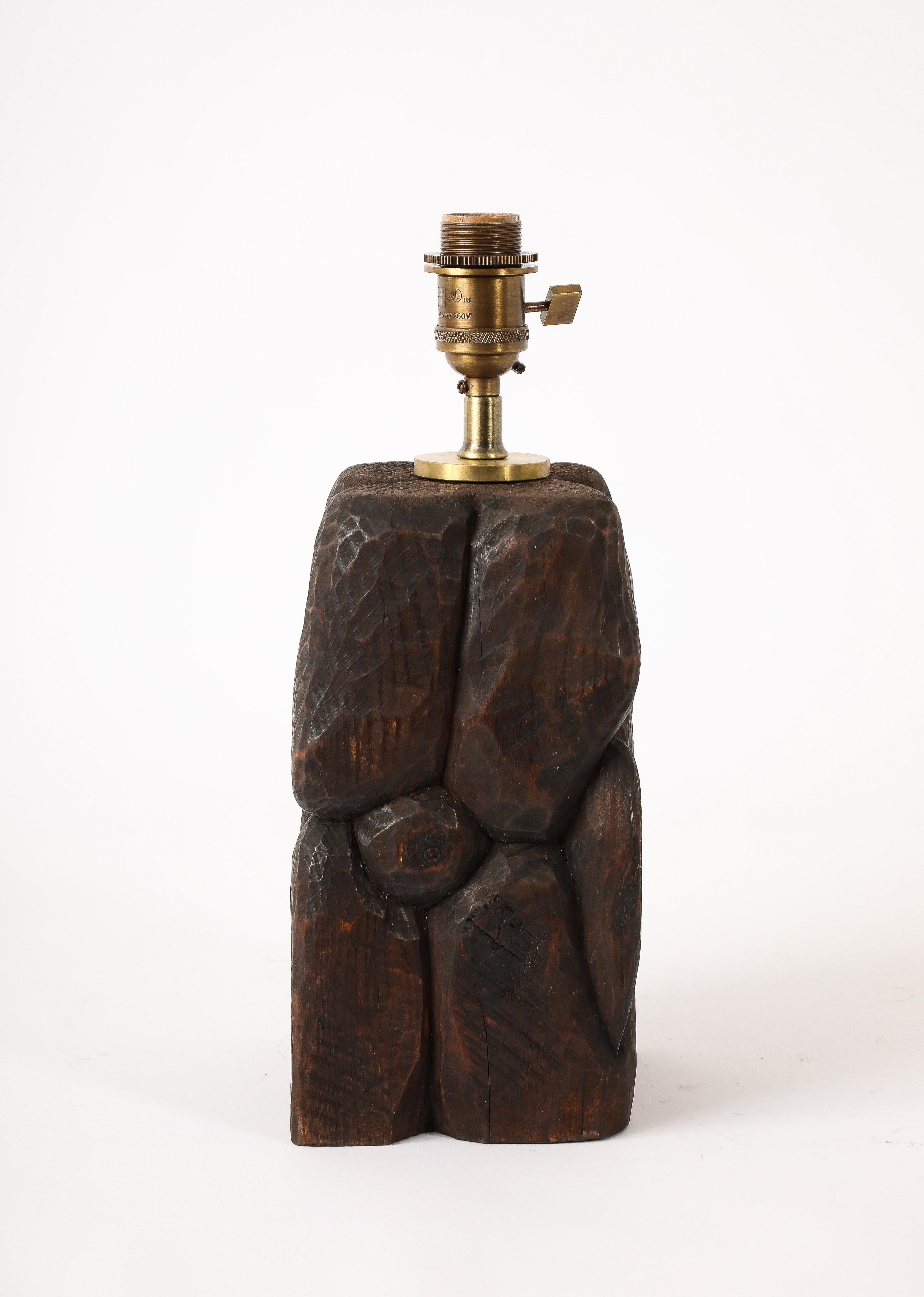 Brutalistische Eichenlampe, Frankreich 1950er Jahre (20. Jahrhundert) im Angebot