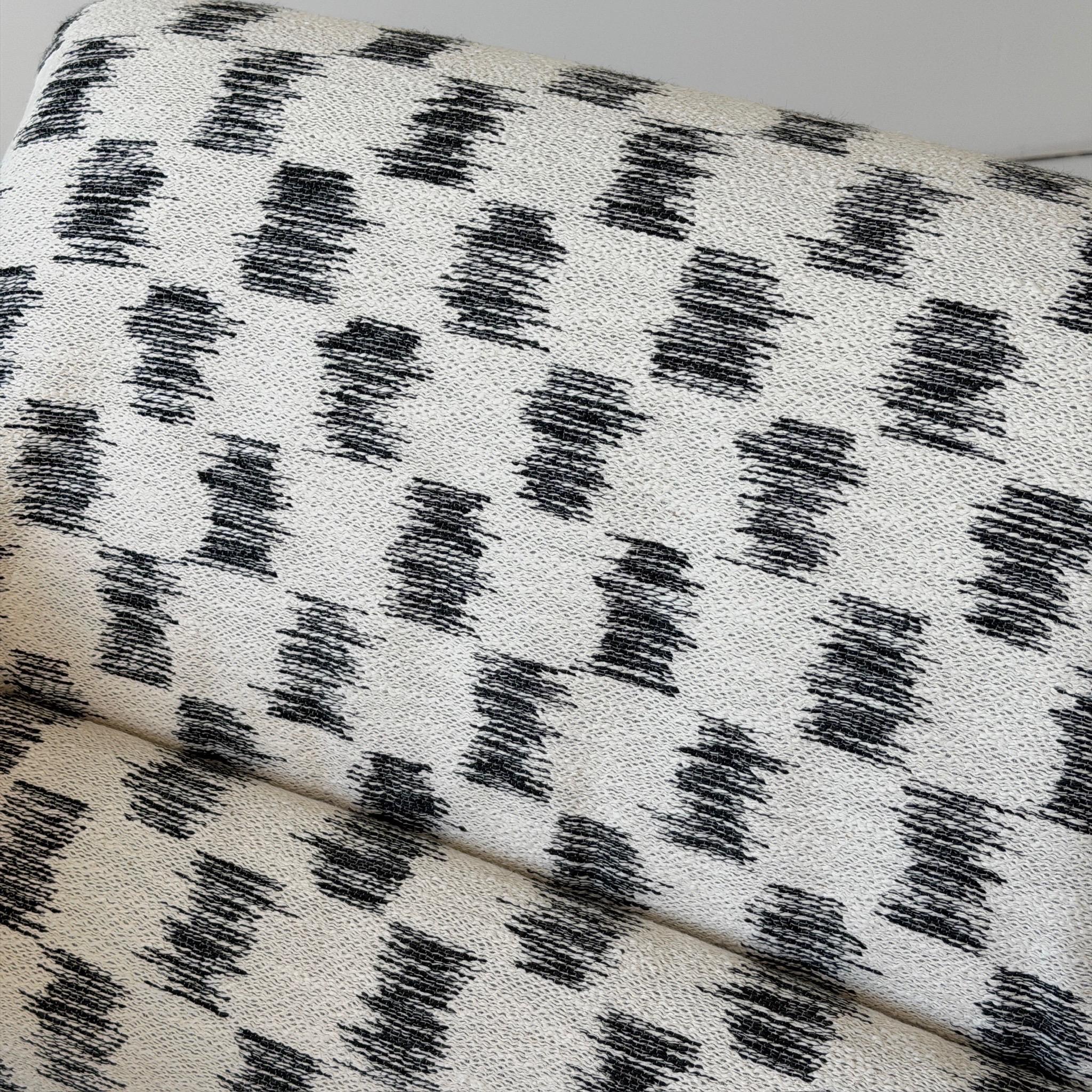 Brutalistischer eichenholzsessel von Lou Hodges (Sonstiges) im Angebot