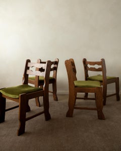 Sedie da pranzo brutaliste in Oak Razorback con velluto verde, anni '70, set da 4