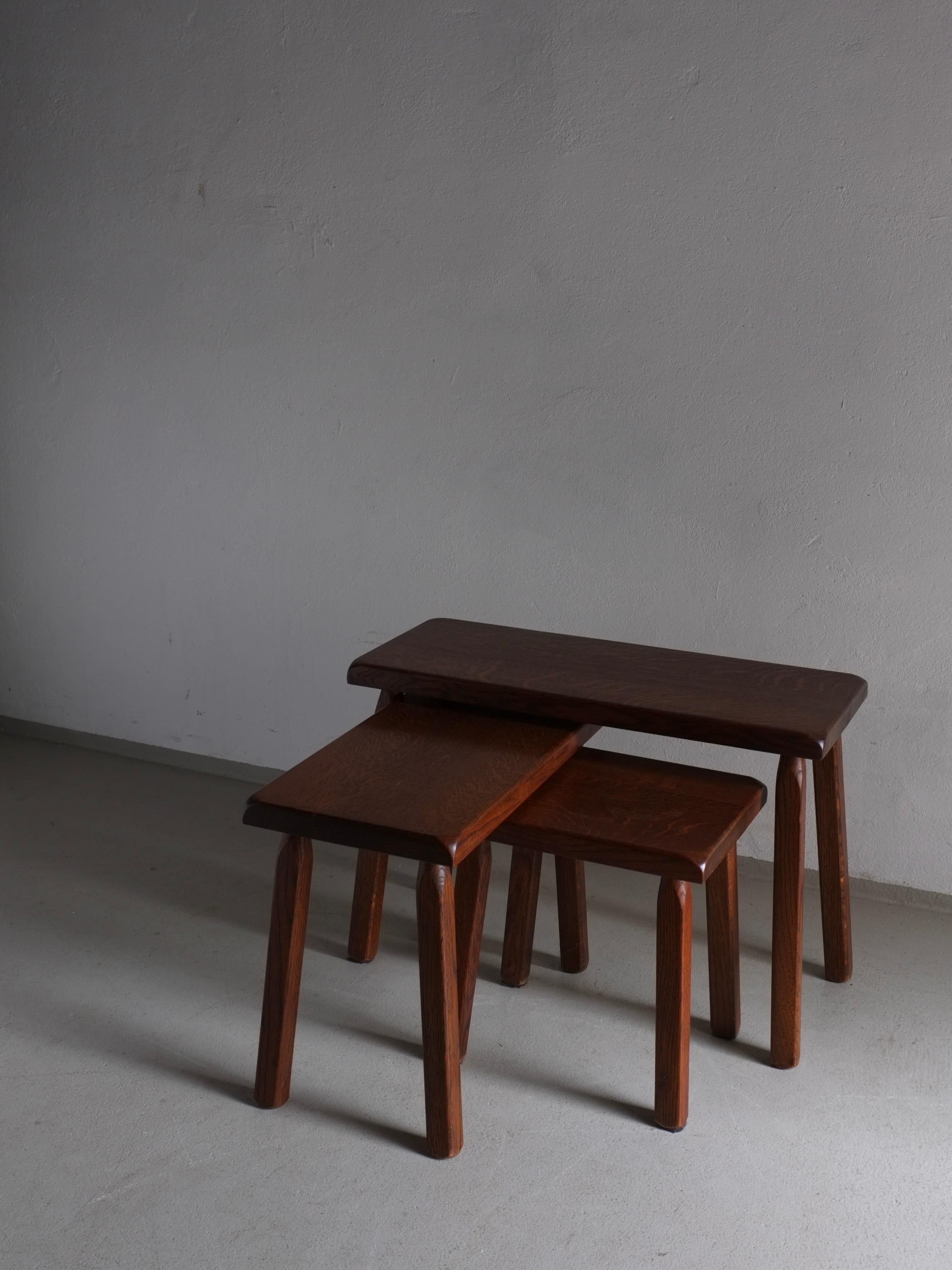 Brutalist Oak Side Tables, Set of 3, Netherlands 1970s In Good Condition For Sale In Rīga, LV