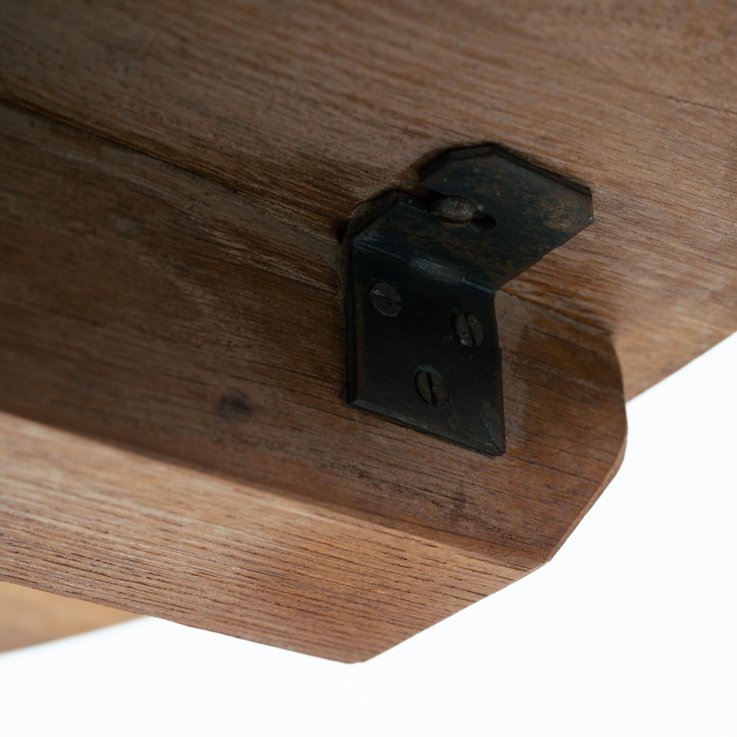 Fait main Brutalist oak wooden dining table by de Puydt, Belgium 1970s en vente