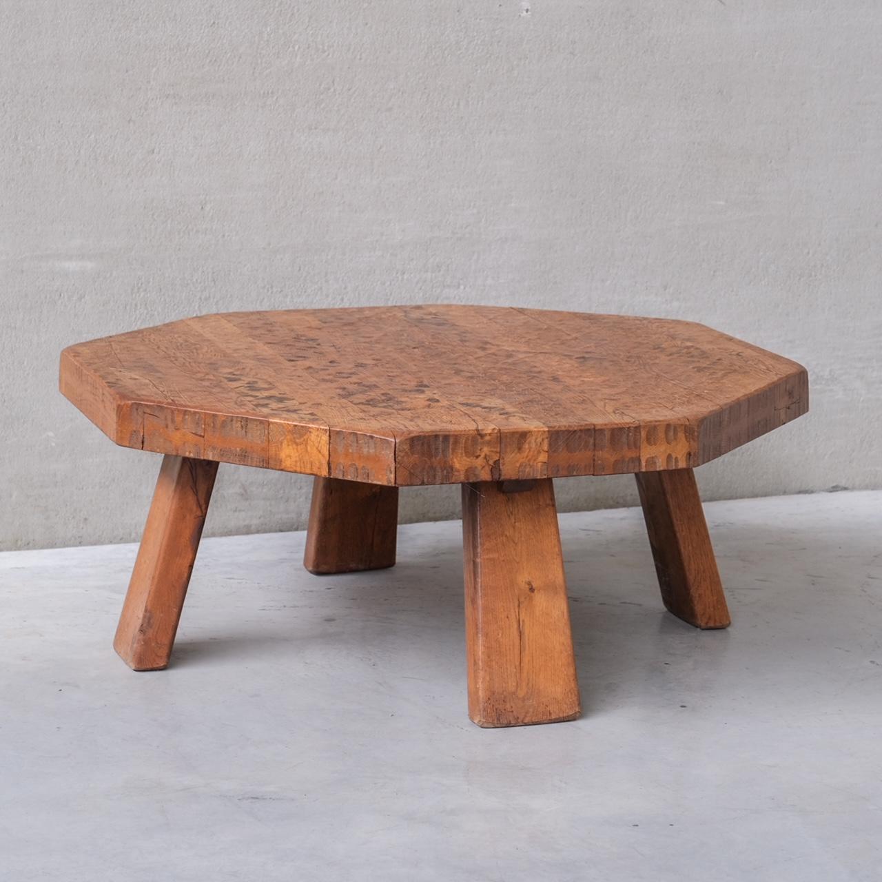 Brutalist Octagonal Oak Midcentury Dutch Coffee Table In Good Condition For Sale In London, GB
