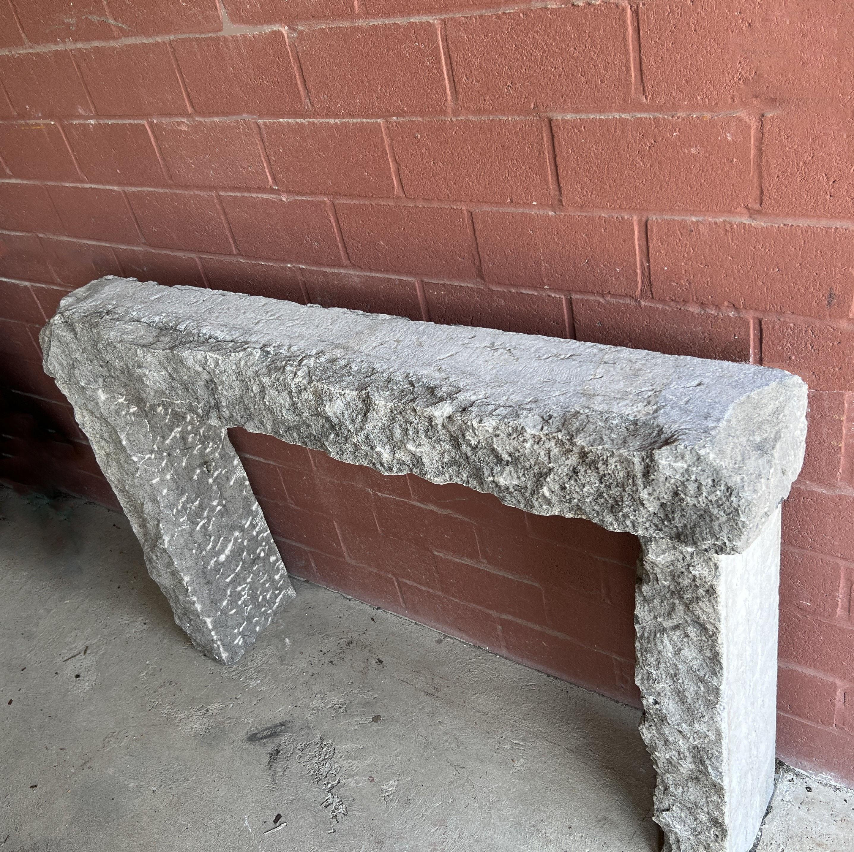 Repisa orgánica brutalista Granito en venta