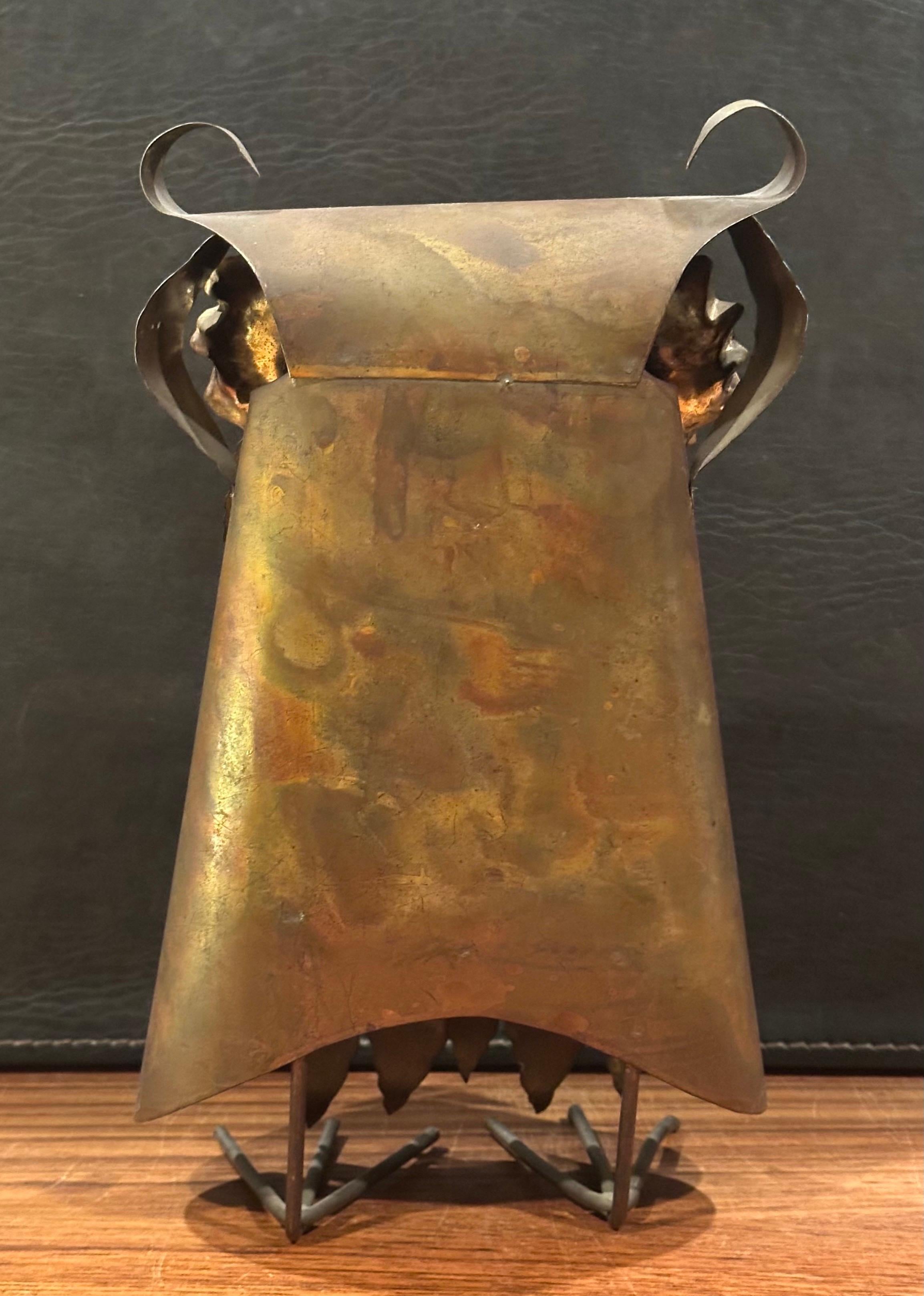 Brutalist Owl Sculpture in Raw Metal with Glass Eyes in the Style of Curtis Jere in vendita 3