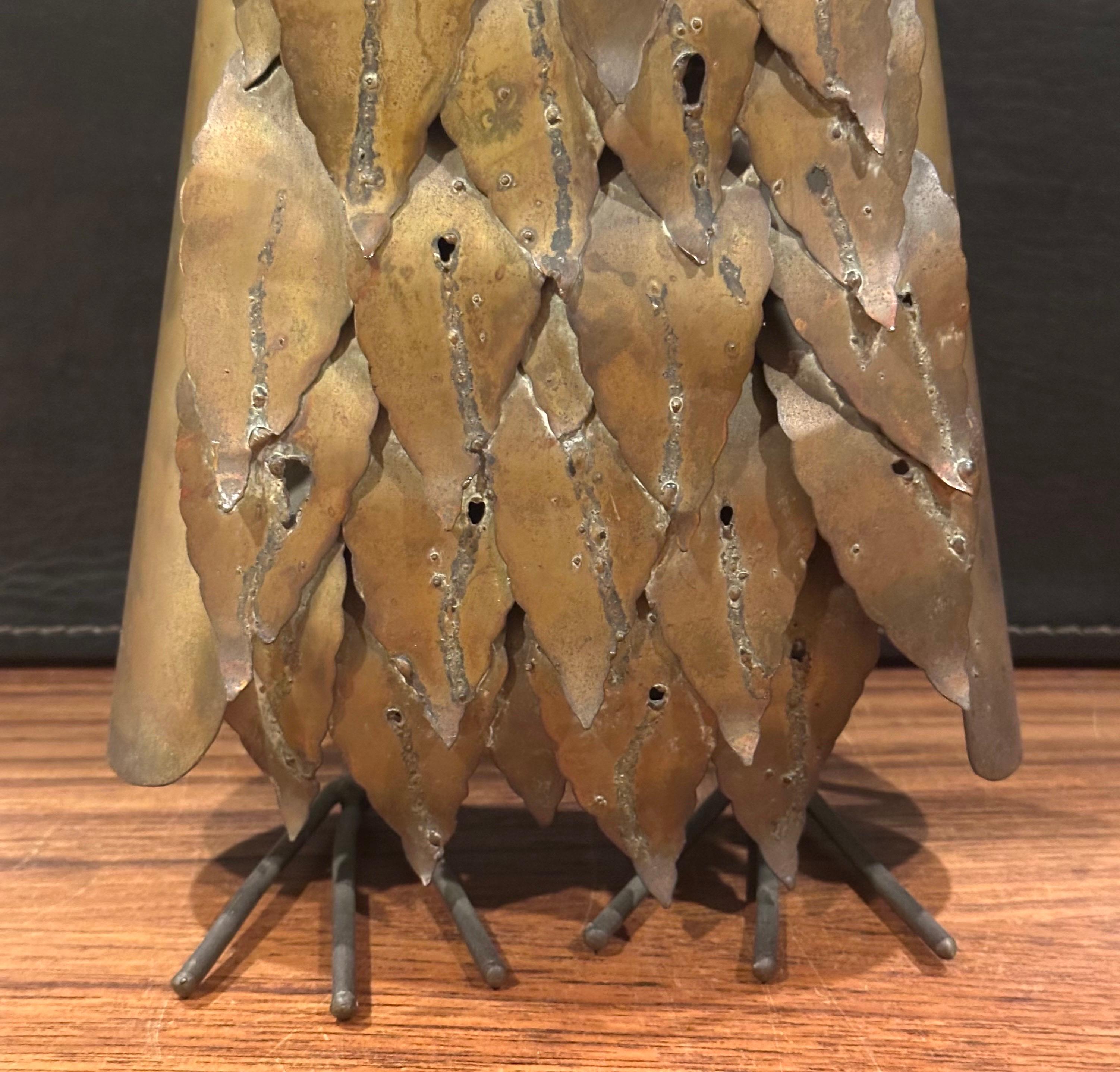 Brutalist Owl Sculpture in Raw Metal with Glass Eyes in the Style of Curtis Jere in vendita 8