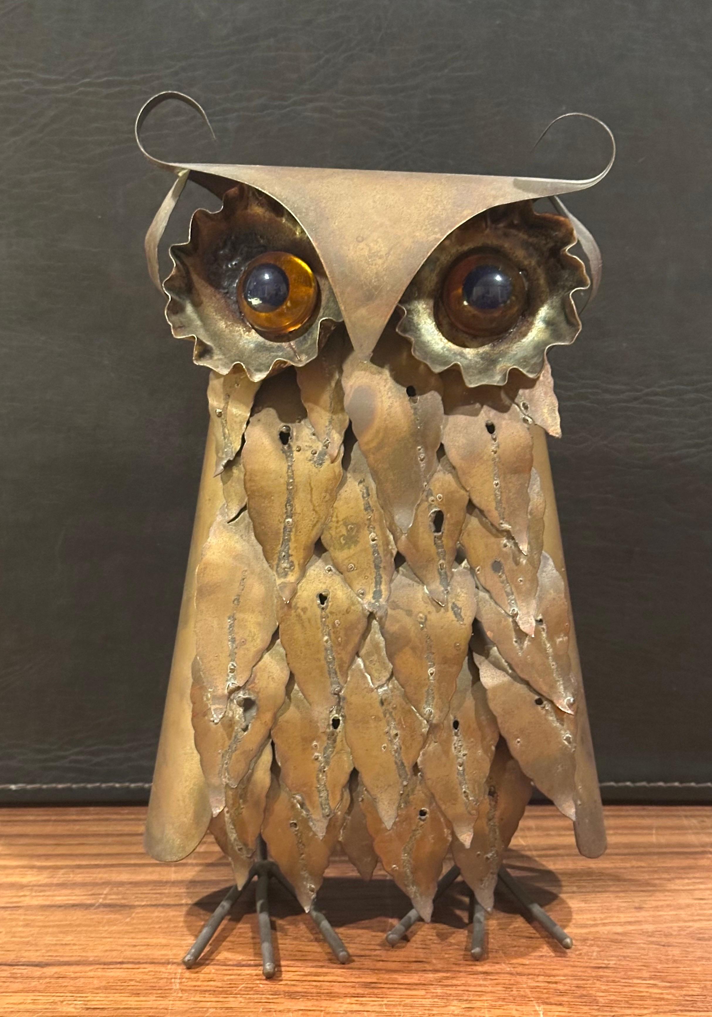 Brutalist Owl Sculpture in Raw Metal with Glass Eyes in the Style of Curtis Jere In condizioni buone in vendita a San Diego, CA