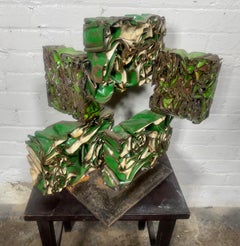 Scultura brutalista in metallo verniciato/acciaio frantumato di John Metzen....