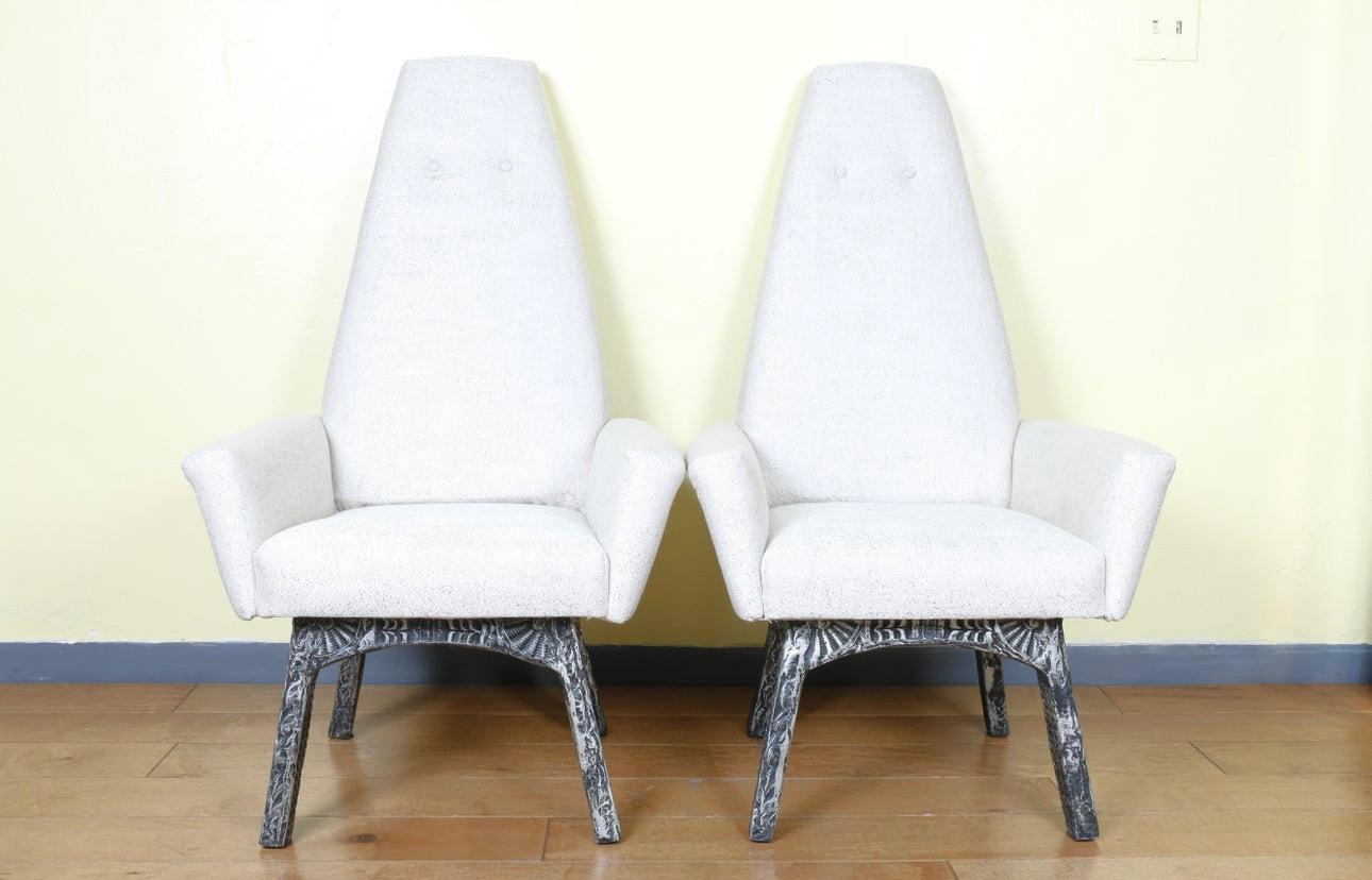 Wonderful pair of brutalist side chairs by Adrian Pearsall for Craft Associates. From the 1960s. The base is made of resin and they have been reupholstered in a white fabric. Very sturdy. This chairs are in excellent conditions. No damages and they