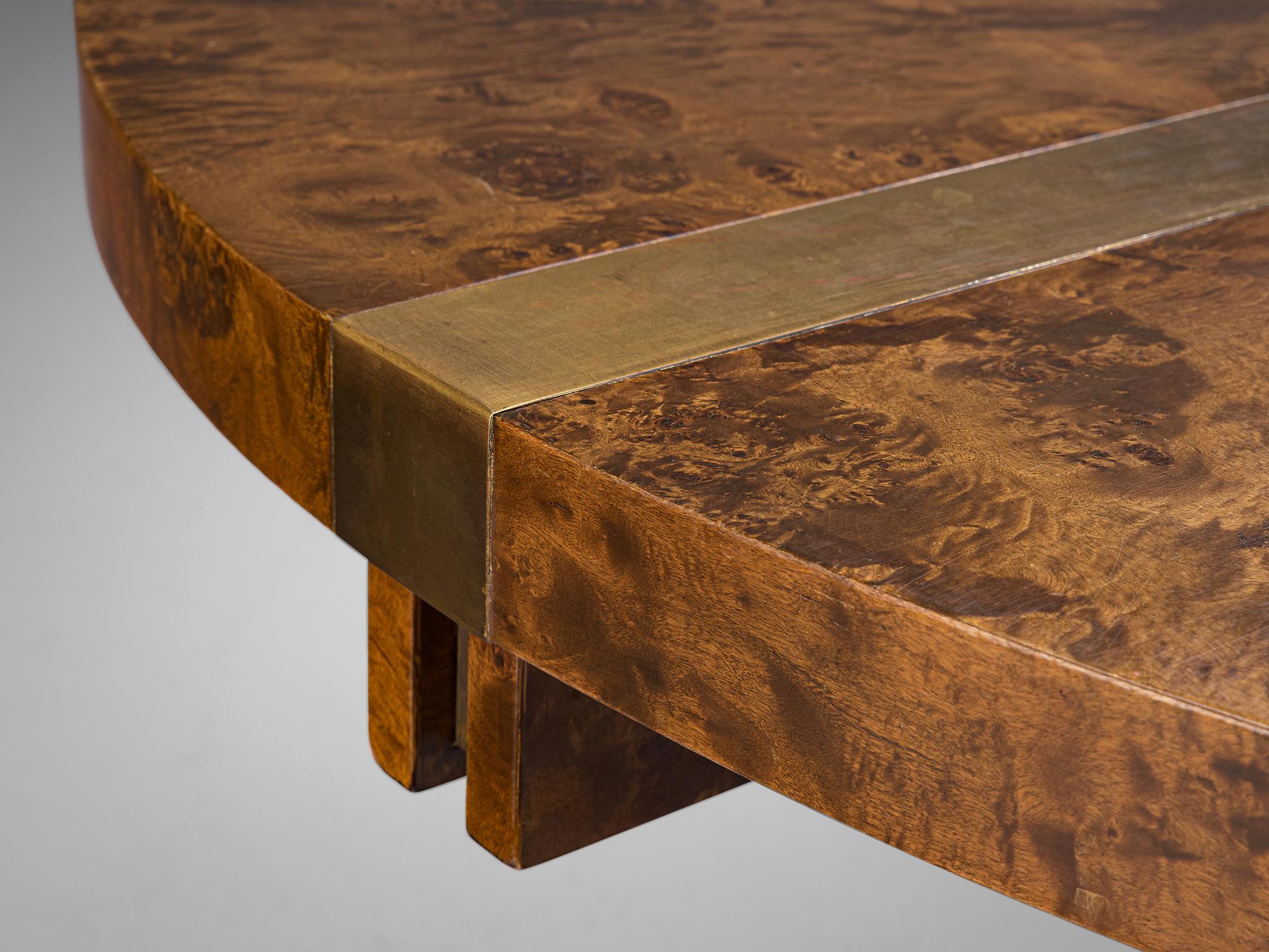 Mid-20th Century Brutalist Pedestal Table in Burl Wood and Brass, Italy, 1950s