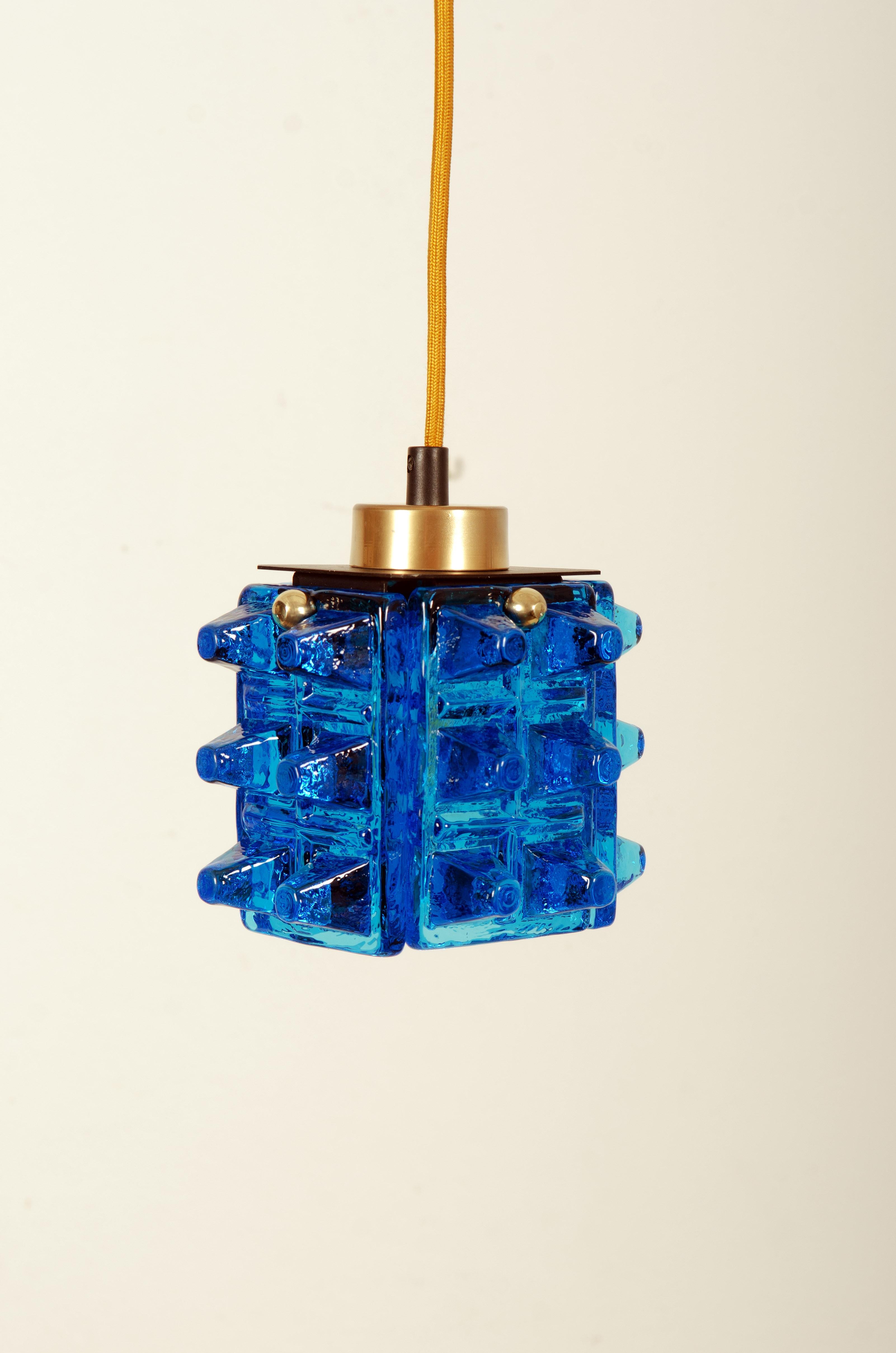 Beautiful Brutalist Pendant Lamp by Ateljé Engberg, Urshult 1970s For Sale 3
