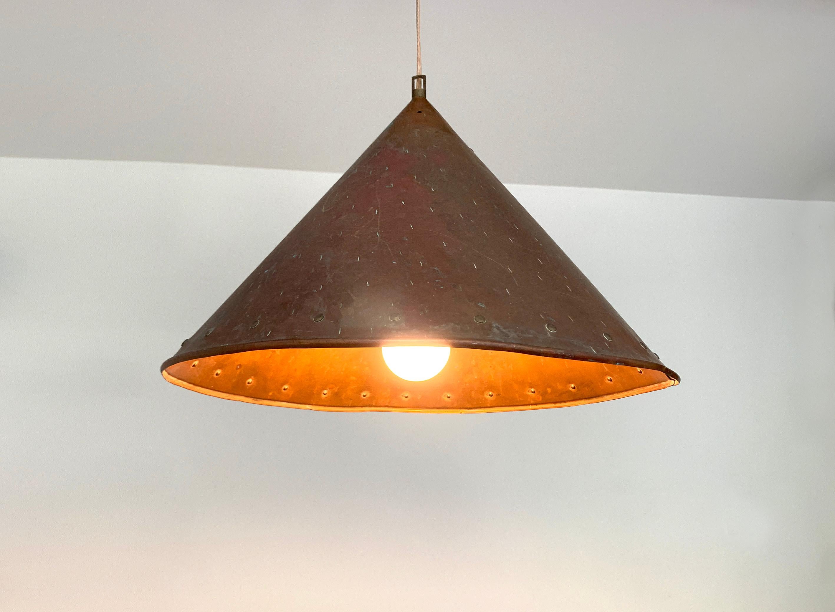 Danish Brutalist pendant light, hand hammered copper by E.S Horn Aalestrup Denmark For Sale