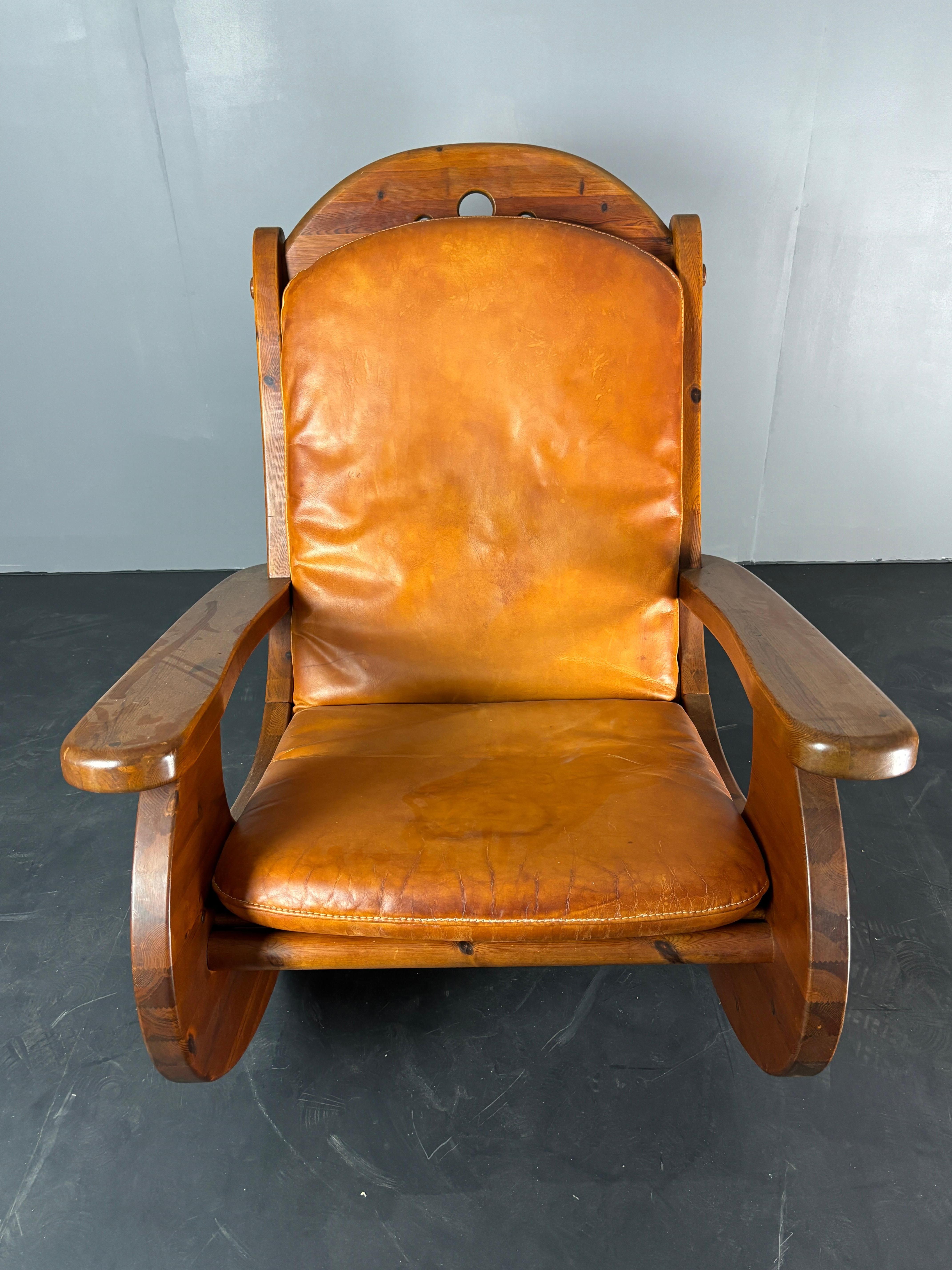 Chaise longue à bascule en pin brutale avec assise en cuir par Wasa 1984 en vente 6