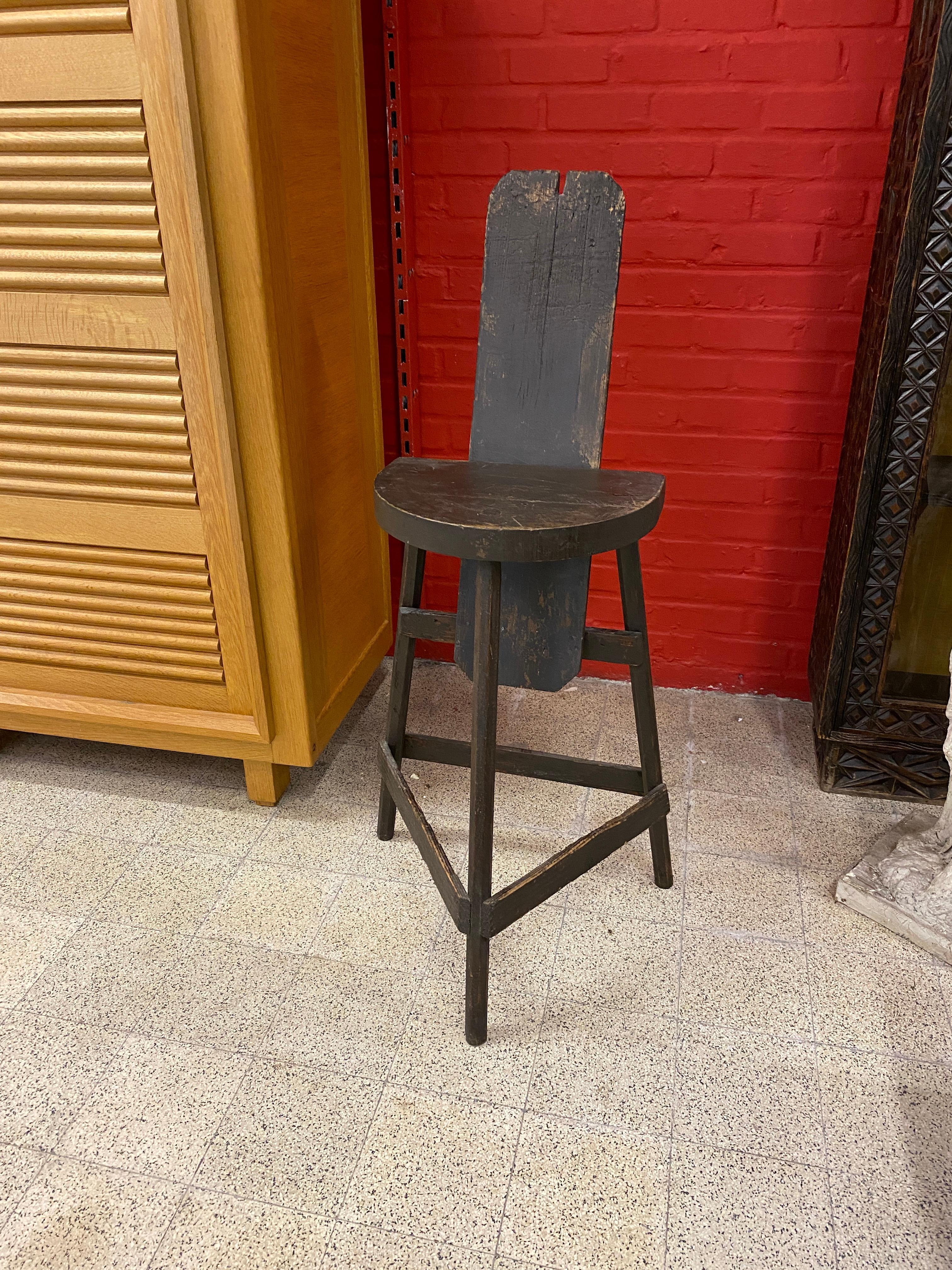 Brutalistischer Hocker aus Kiefernholz, um 1950.
HS 80