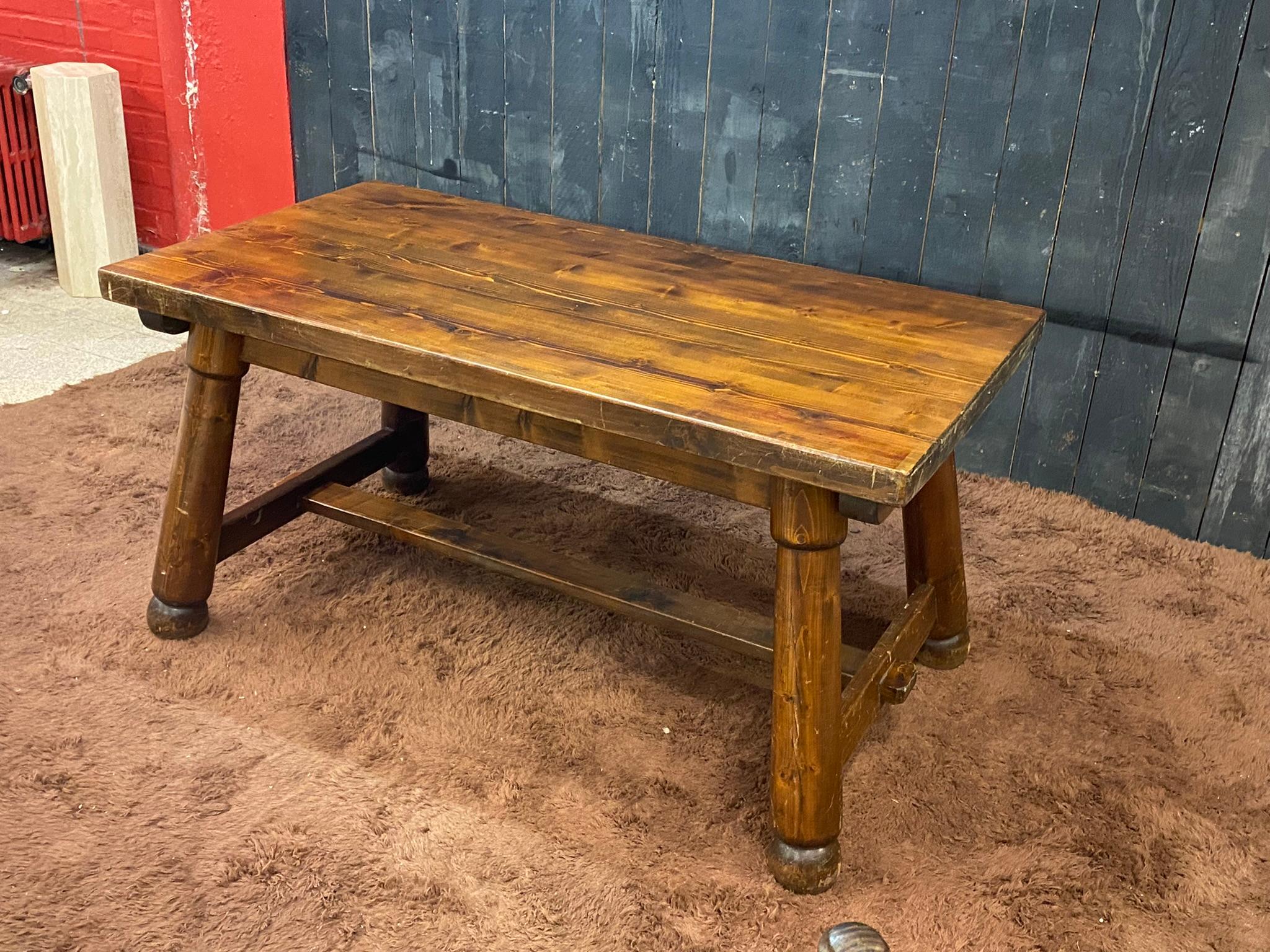 Brutalist Pine Table, circa 1950 In Good Condition For Sale In Saint-Ouen, FR